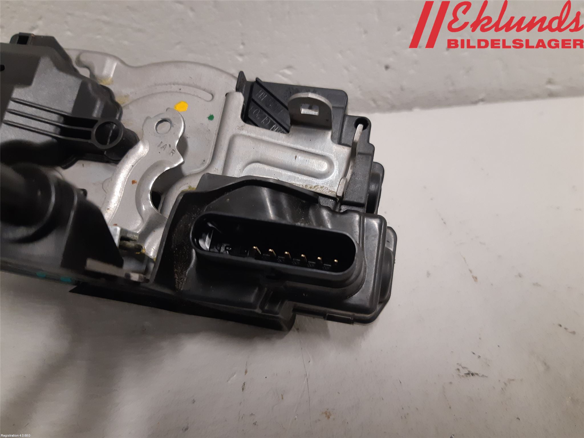 Volvo V40 12-19 Låskista-Dörrlås