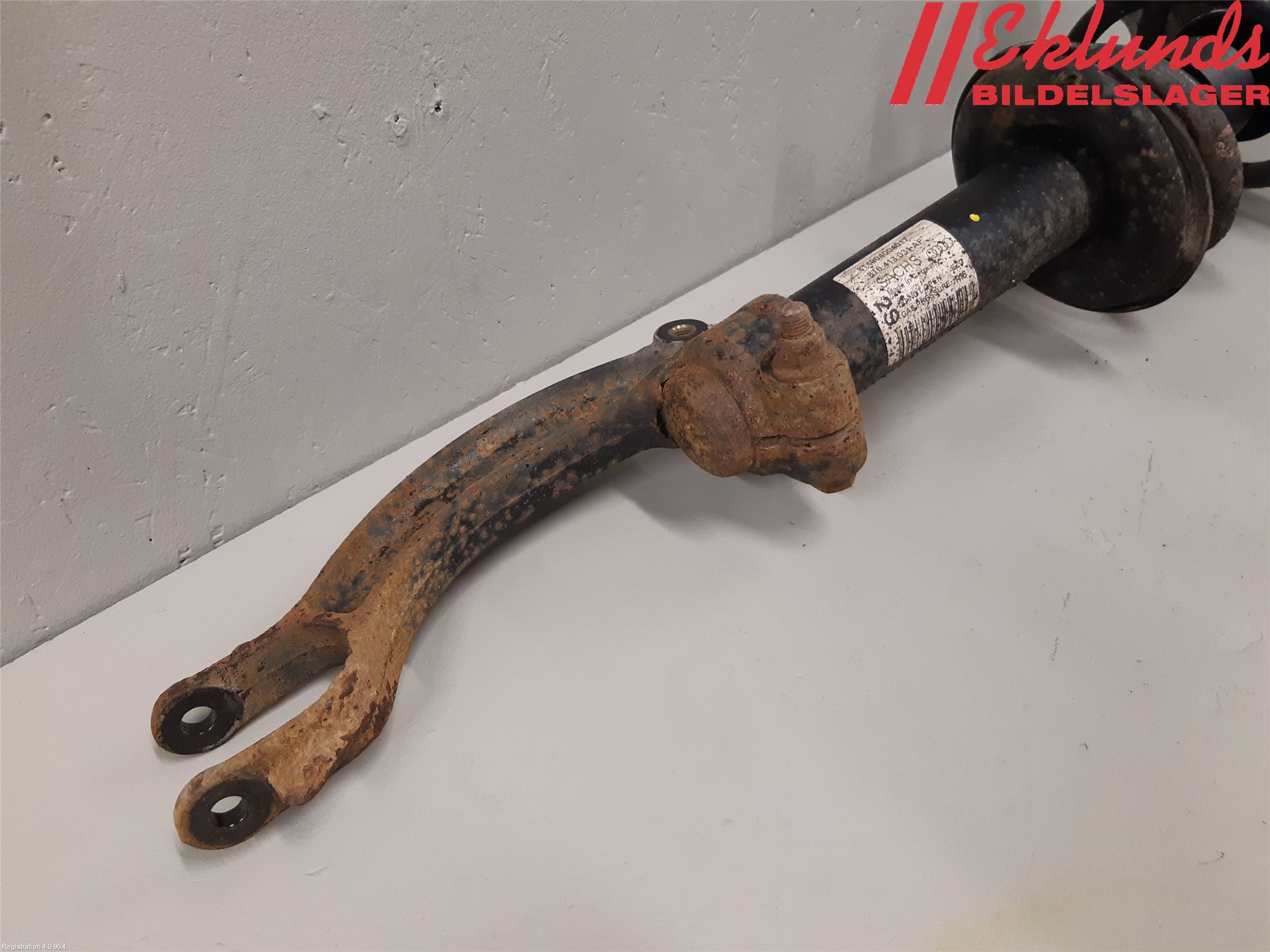 Audi A4/S4 08-11 Fjäderben Fram Höger