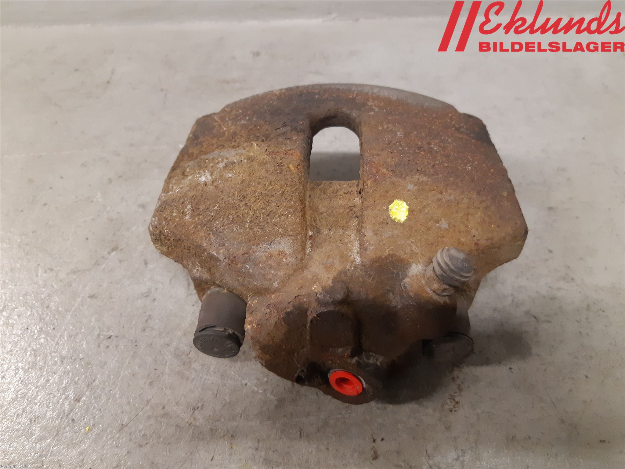 Volkswagen VW PASSAT 11-14 Bromsok Fram Höger