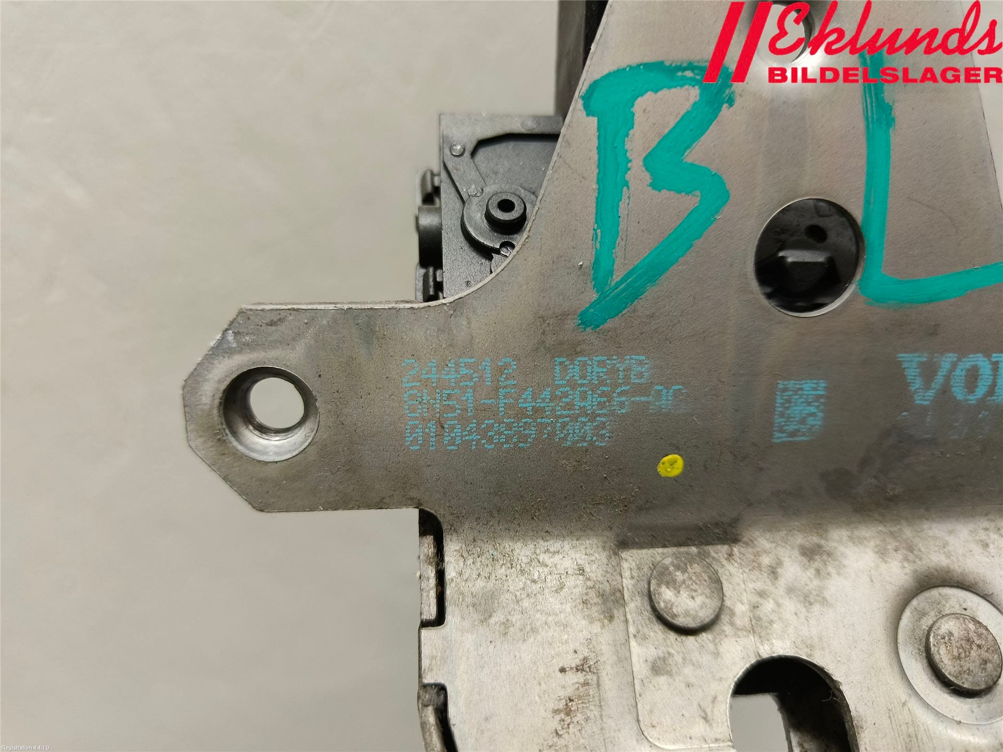 Volvo V60 11-13 Låskista Baklucka