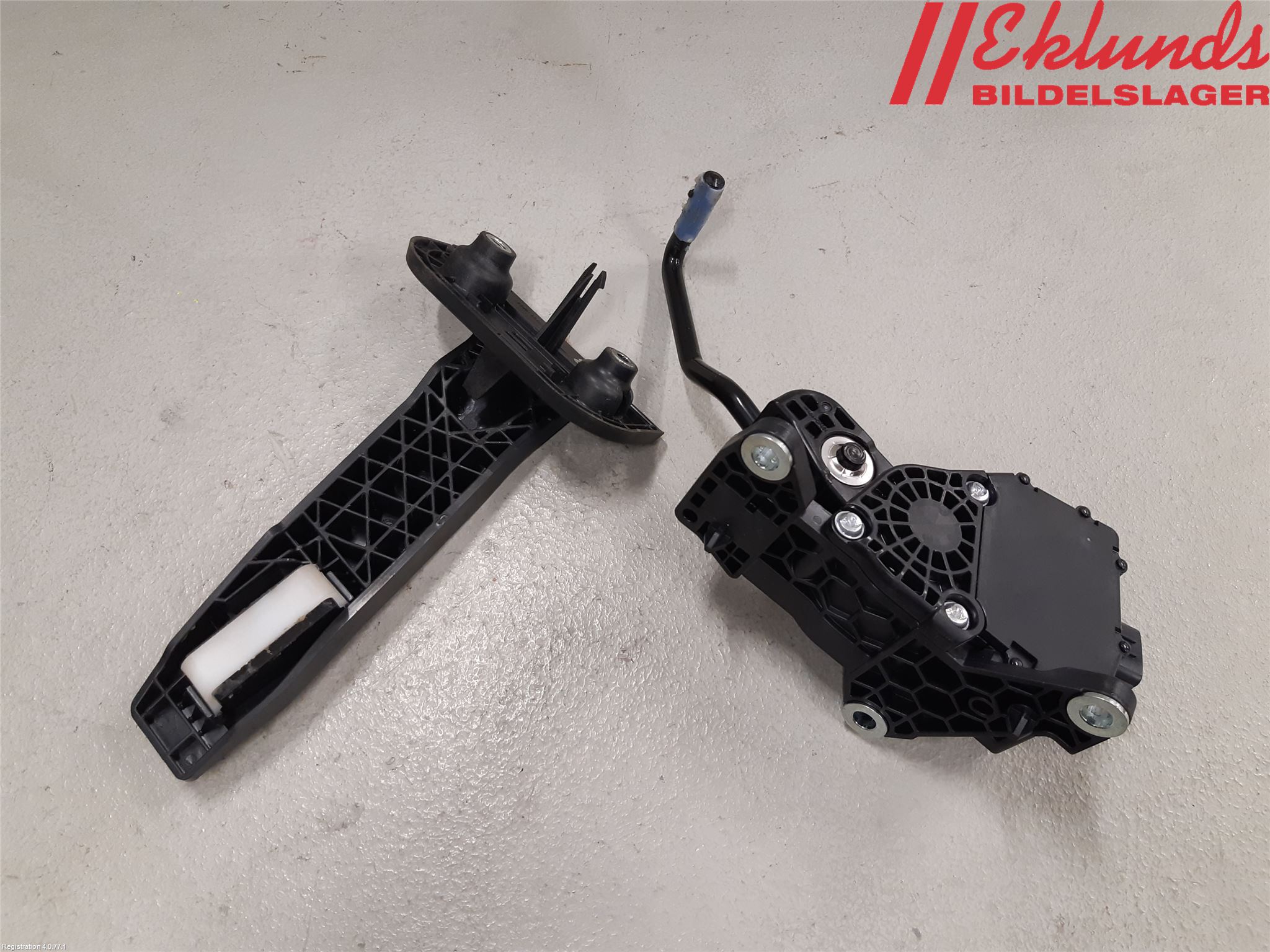 Toyota RAV4 19- Gaspedal