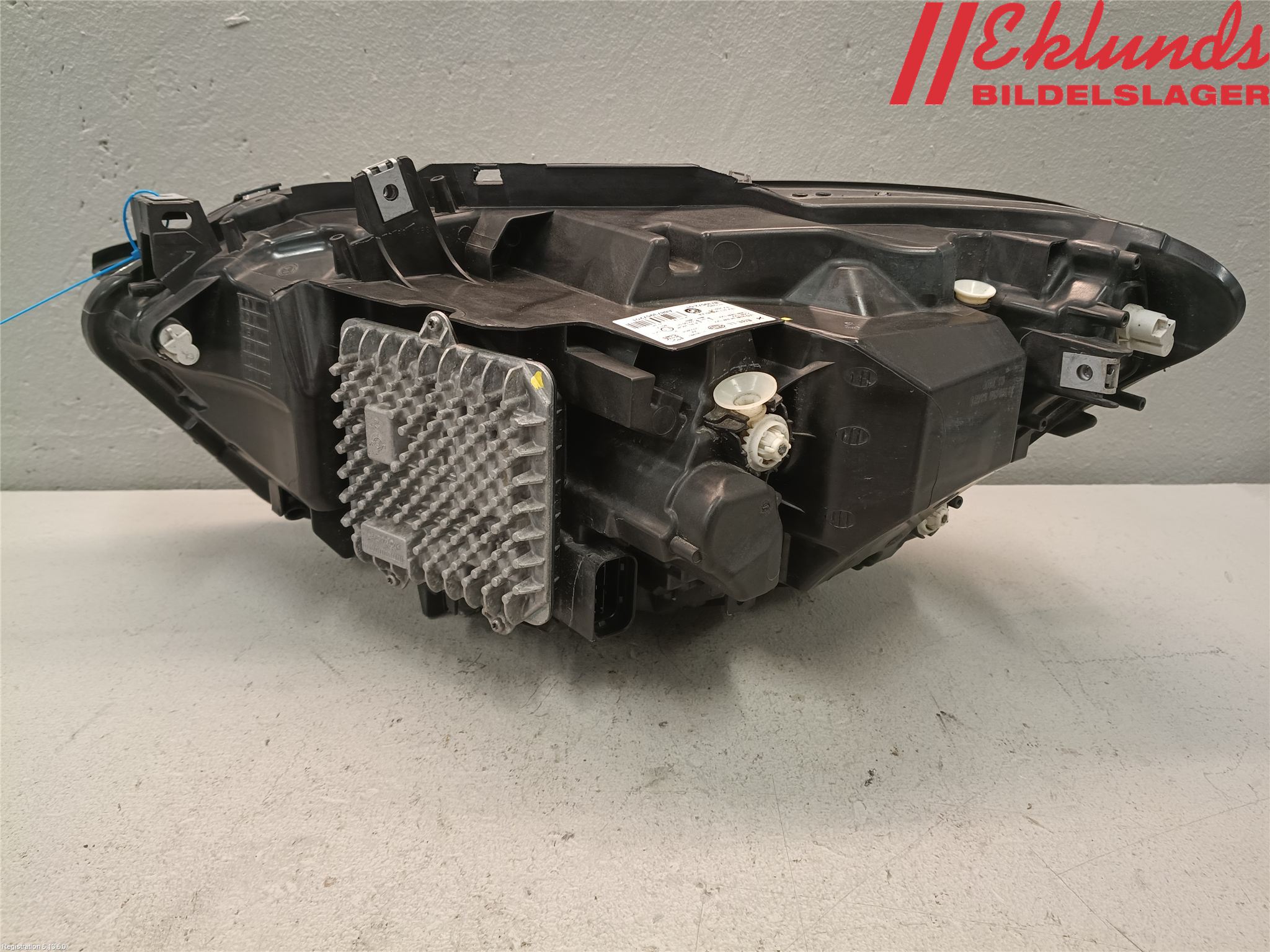 BMW 1 F20/F21 11-19 Strålkastare Höger