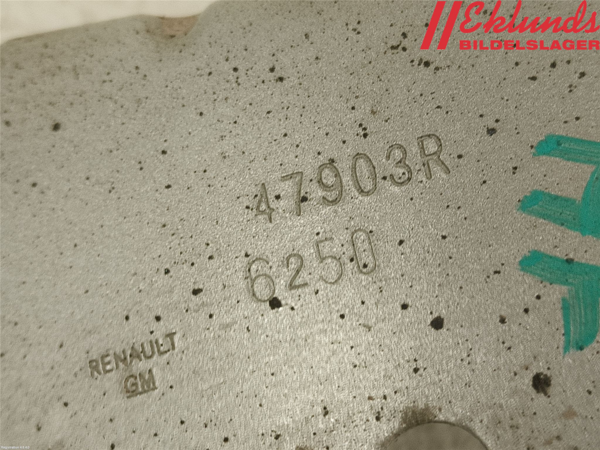 Fiat TALENTO 16- Skärmfäste Fram Hö