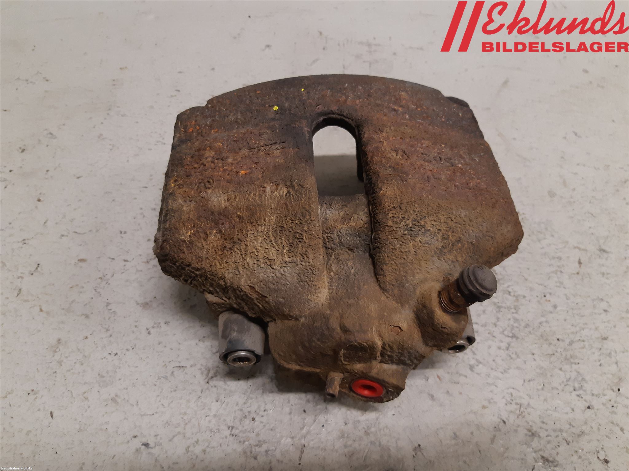 Volkswagen VW PASSAT 11-14 Bromsok Fram Höger