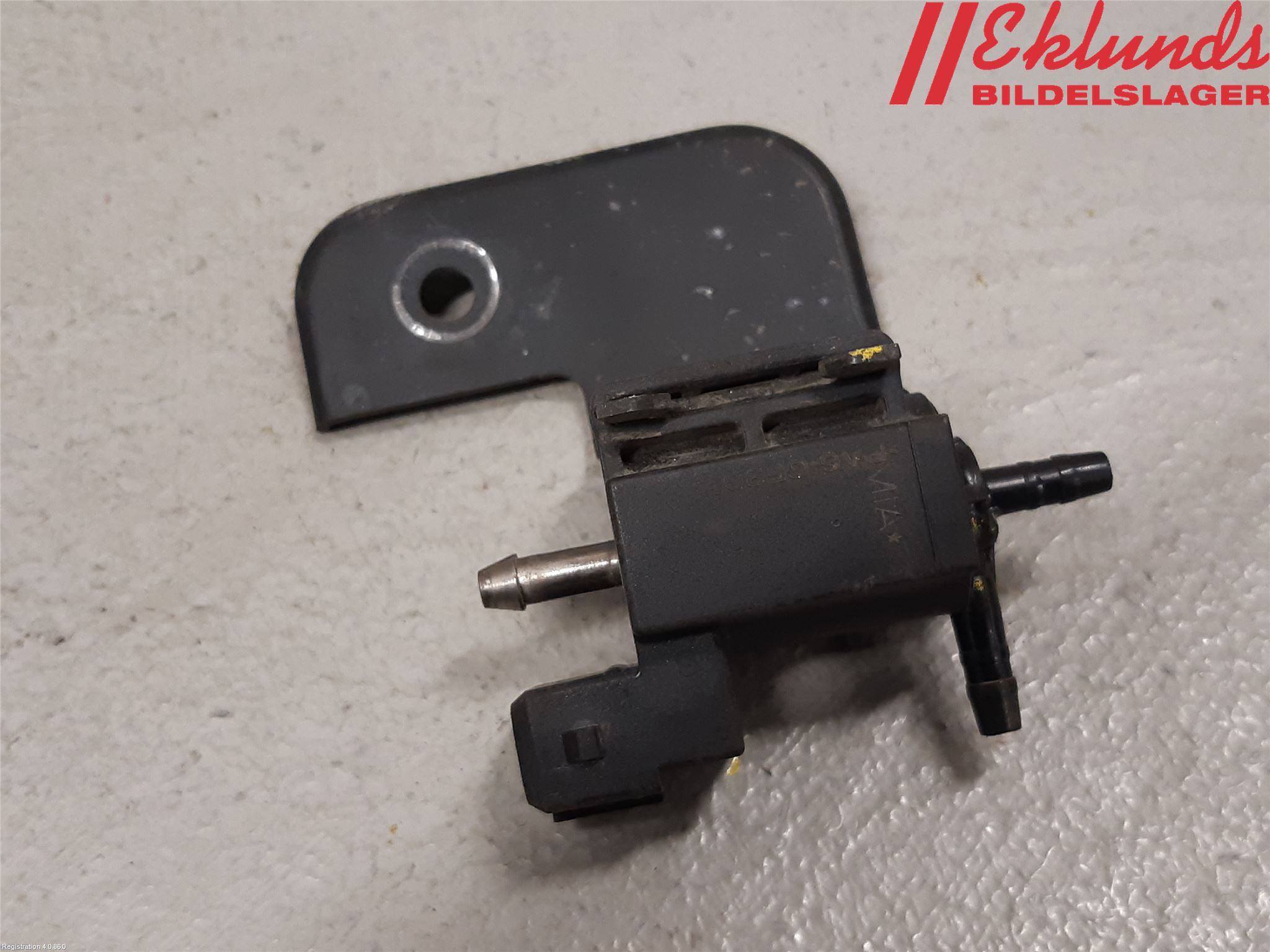 Kia STONIC 18->> Vakuumventil