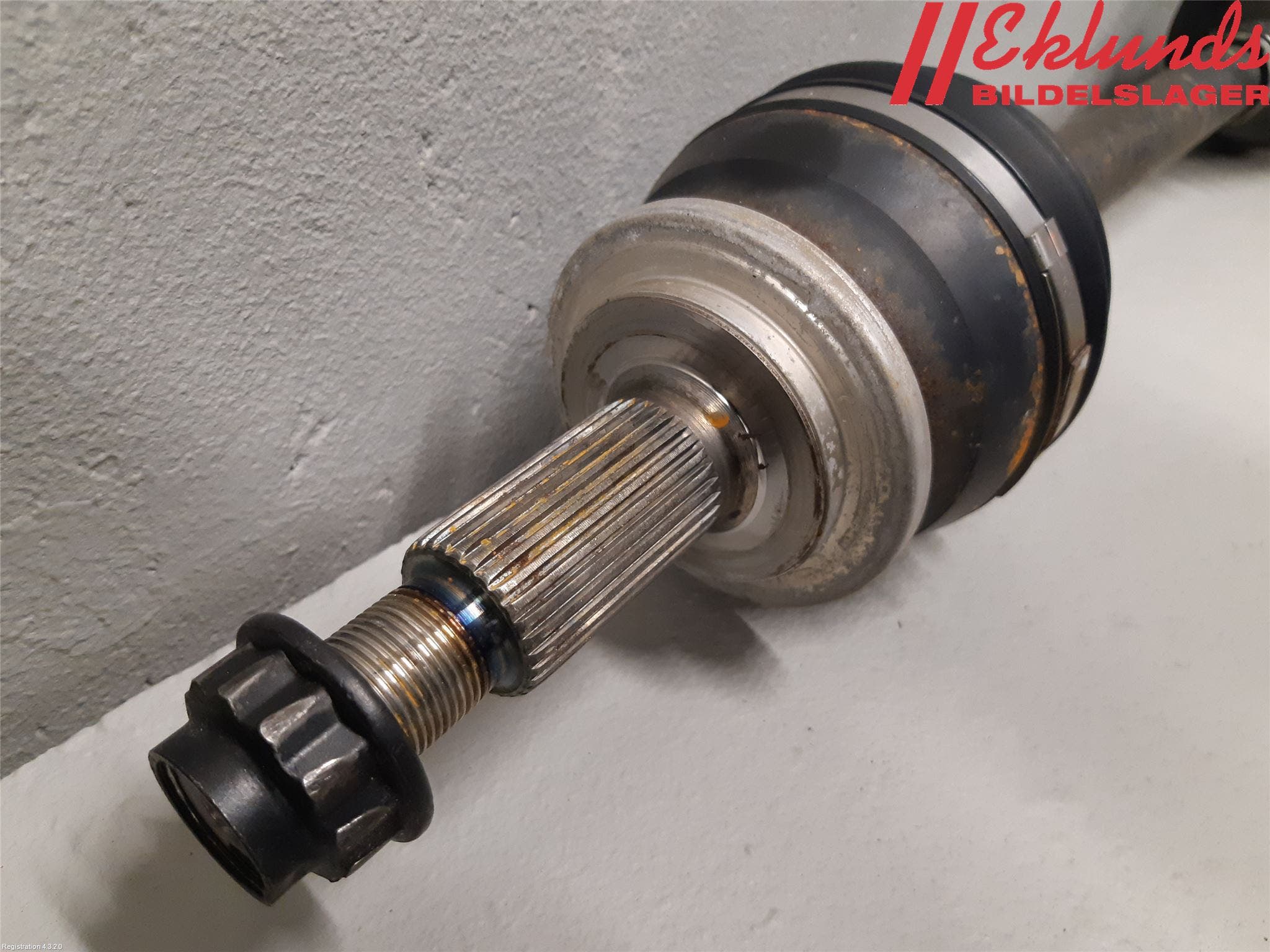 Toyota RAV4 19- Drivaxel Fram Höger