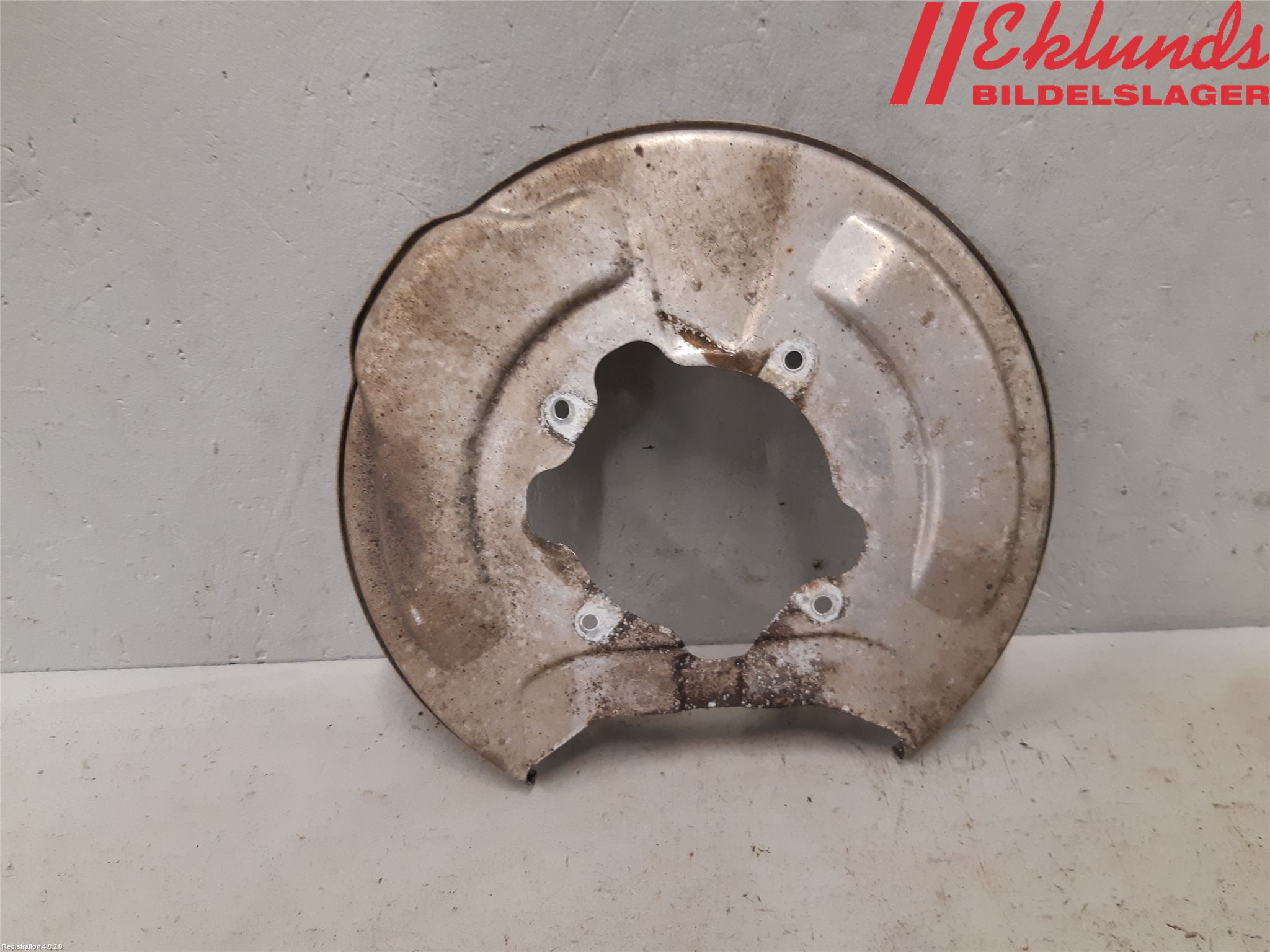 Volvo V90 17->> Bromssköld Bak