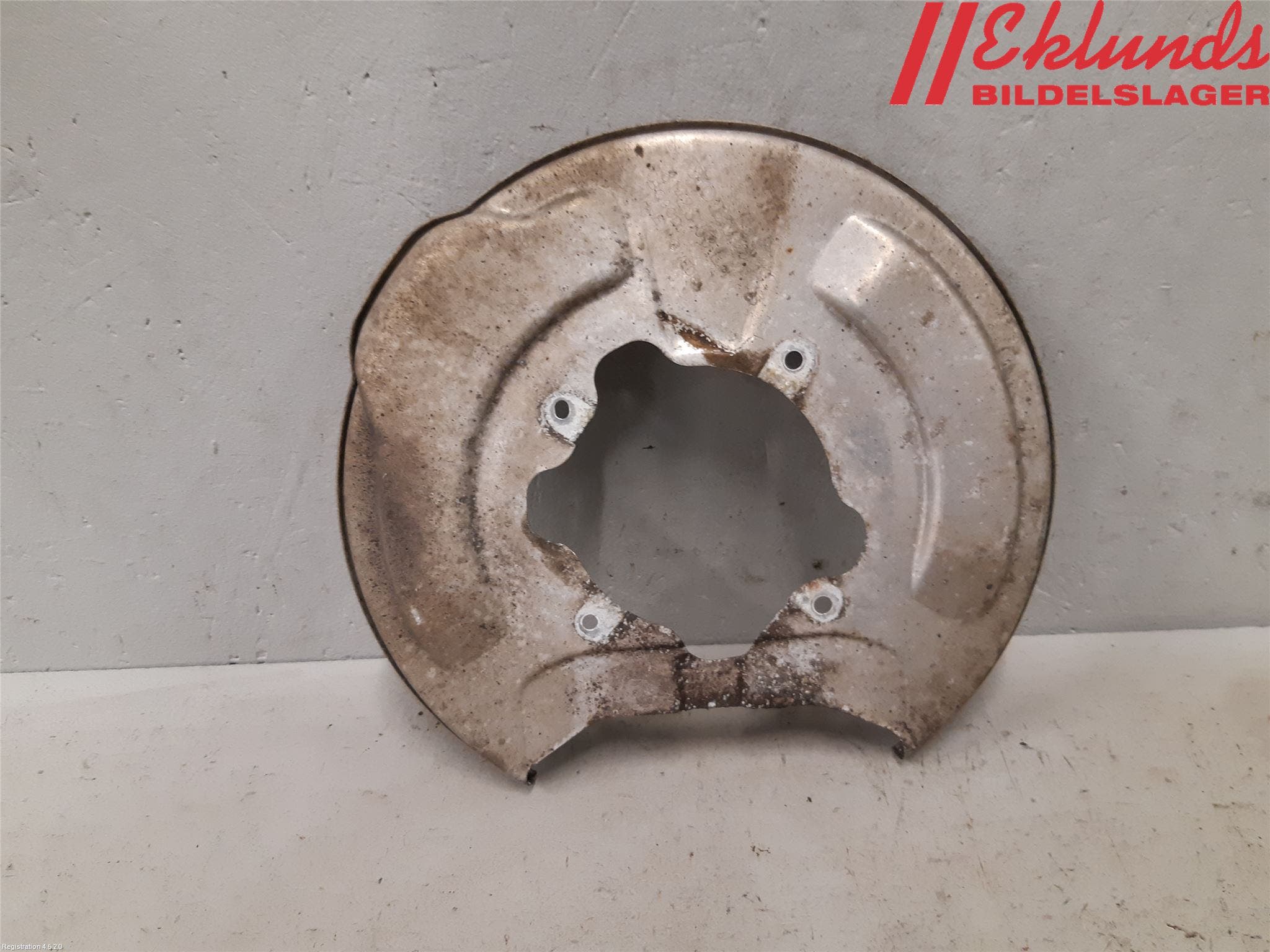 Volvo V90 17->> Bromssköld Bak