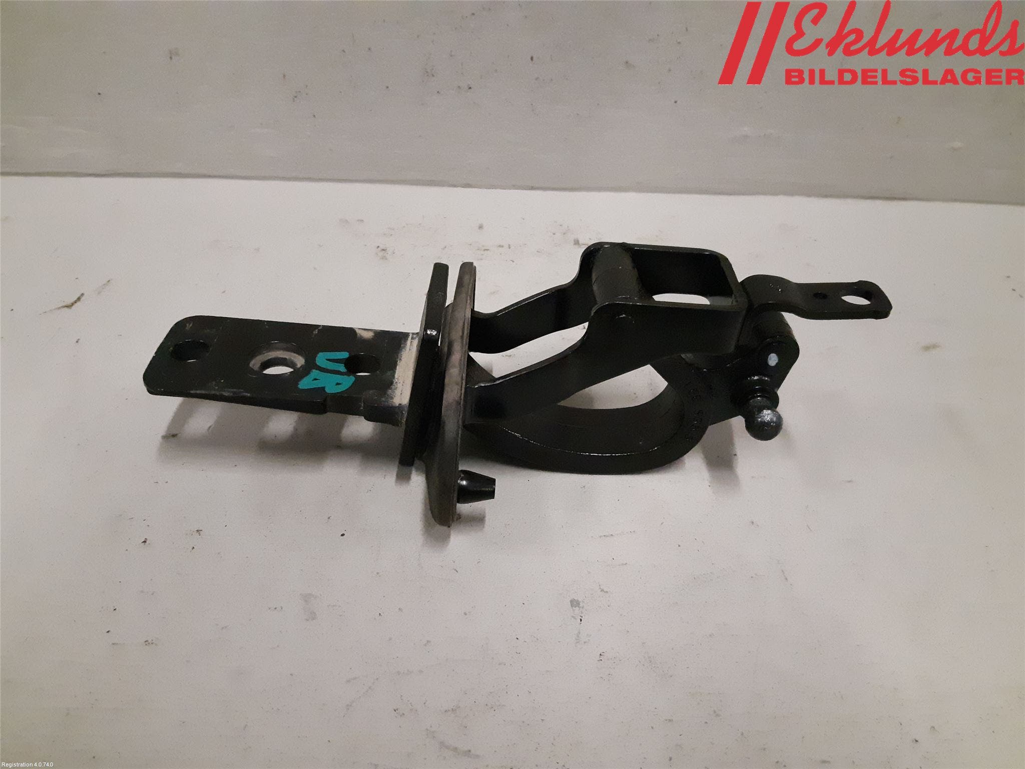 Volvo V70 08-13 Bakluckegångjärn Vä