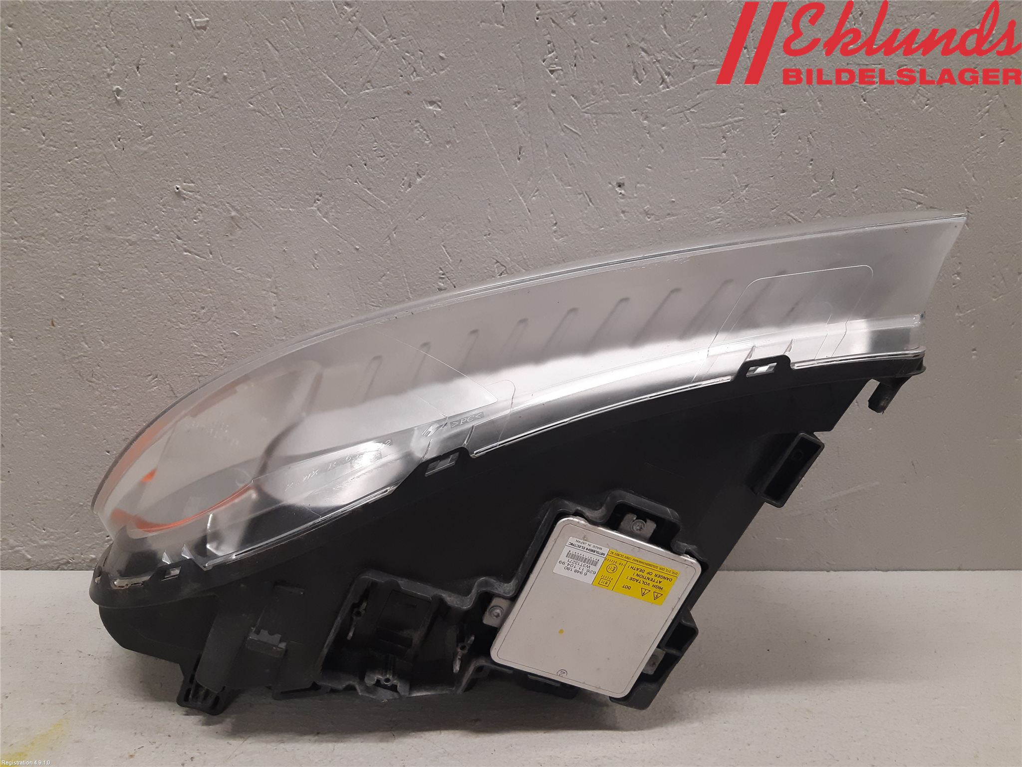 Volvo V70 08-13 Strålkastare Höger