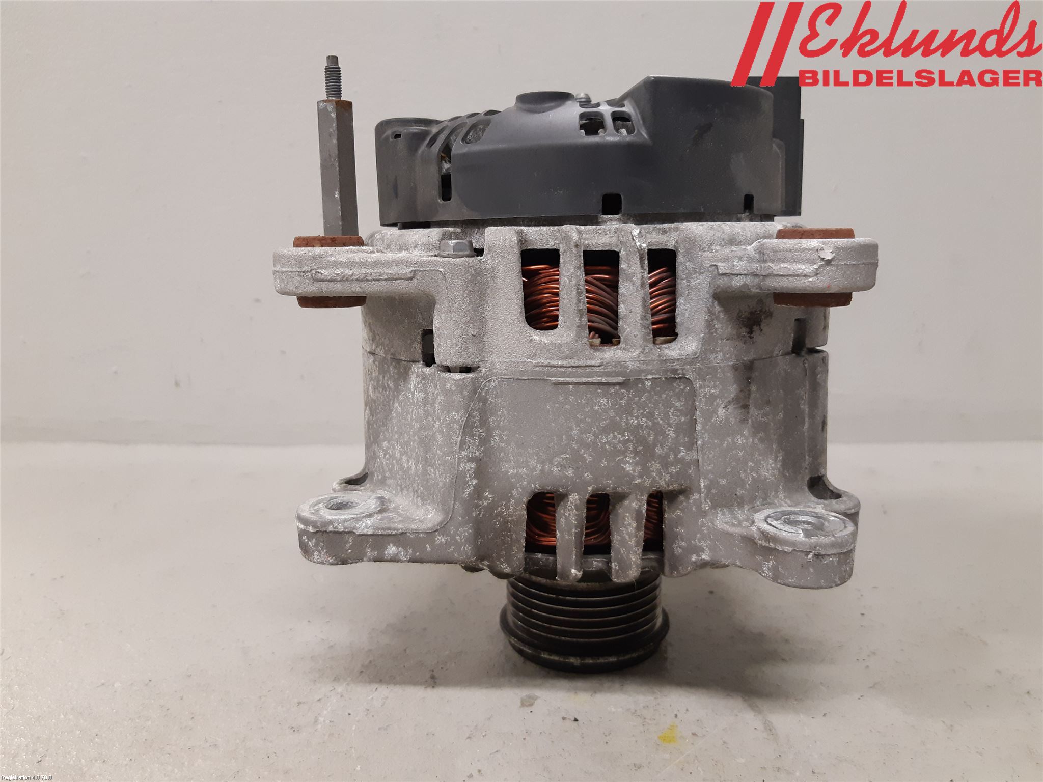 Volkswagen VW GOLF VI 09-13 Generator