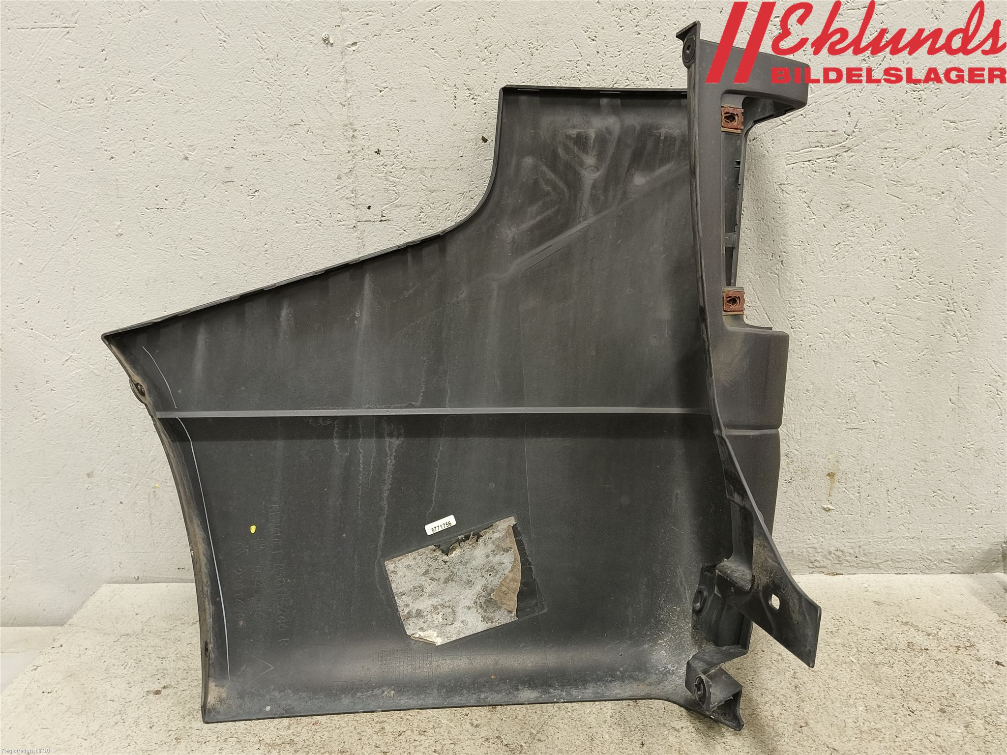 Opel VIVARO 15-19 Stötfångardel Bak Hö