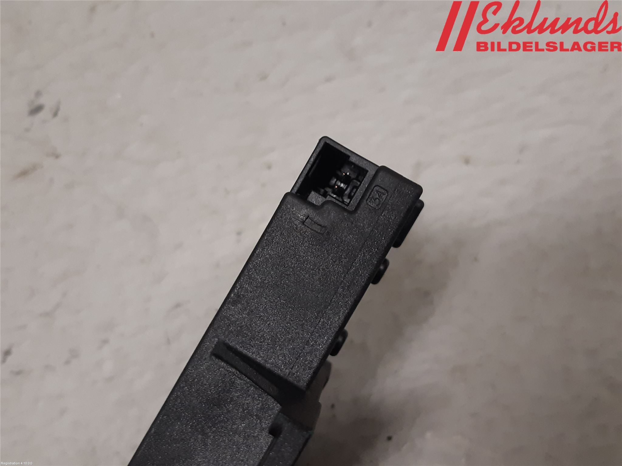 Audi A4/S4 B9 20- Antenn