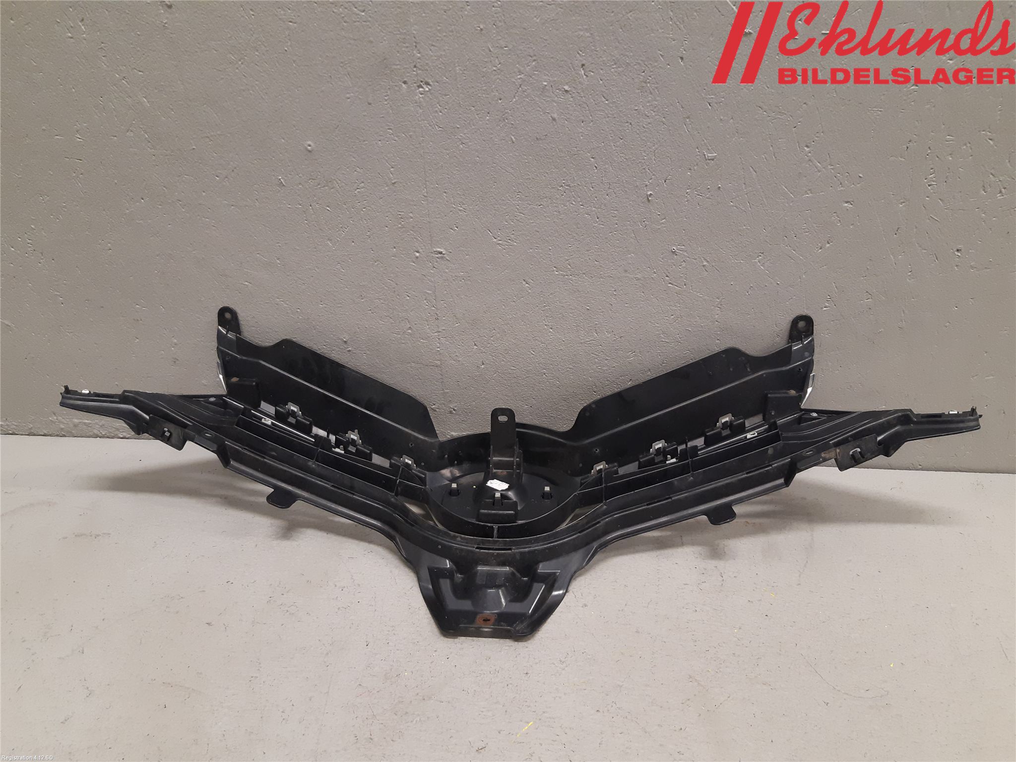 Toyota AURIS 13-19 Grill Komp