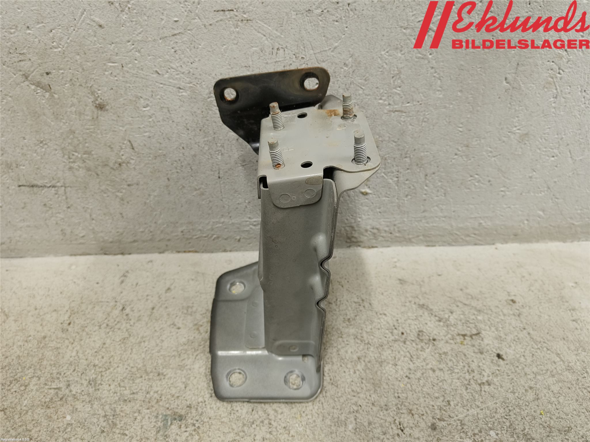 Nissan LEAF 18- Stötfångarbärjärn Fram