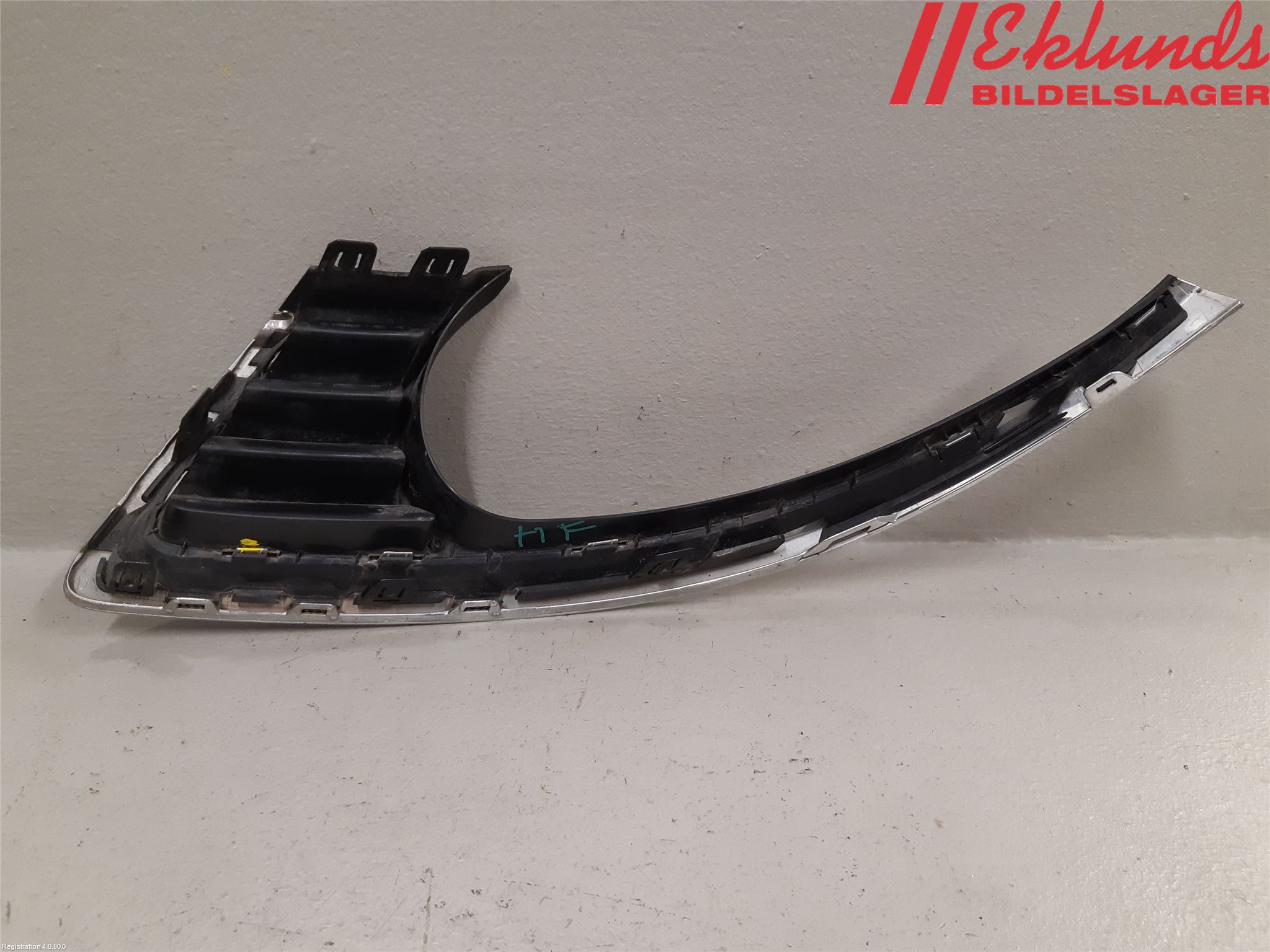 Saab 9-5     06-10 Grilldel Höger