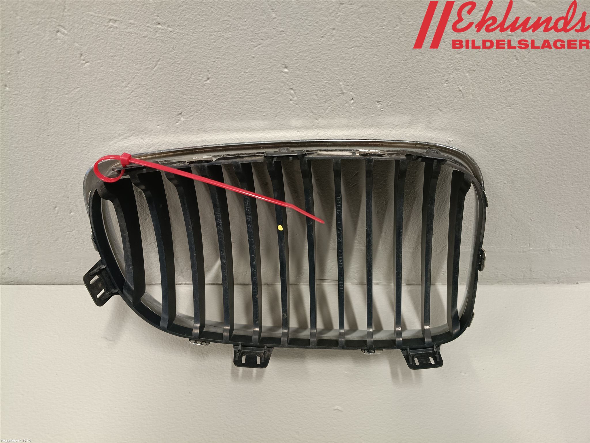 BMW 1 E87/81 5D/3D 03-11 Grilldel Vänster