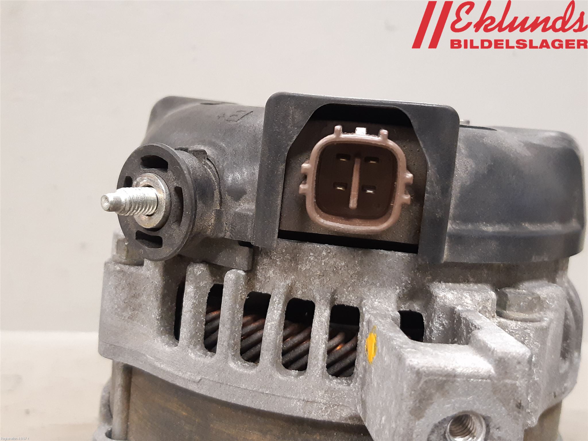 Toyota AVENSIS 09-15 Generator