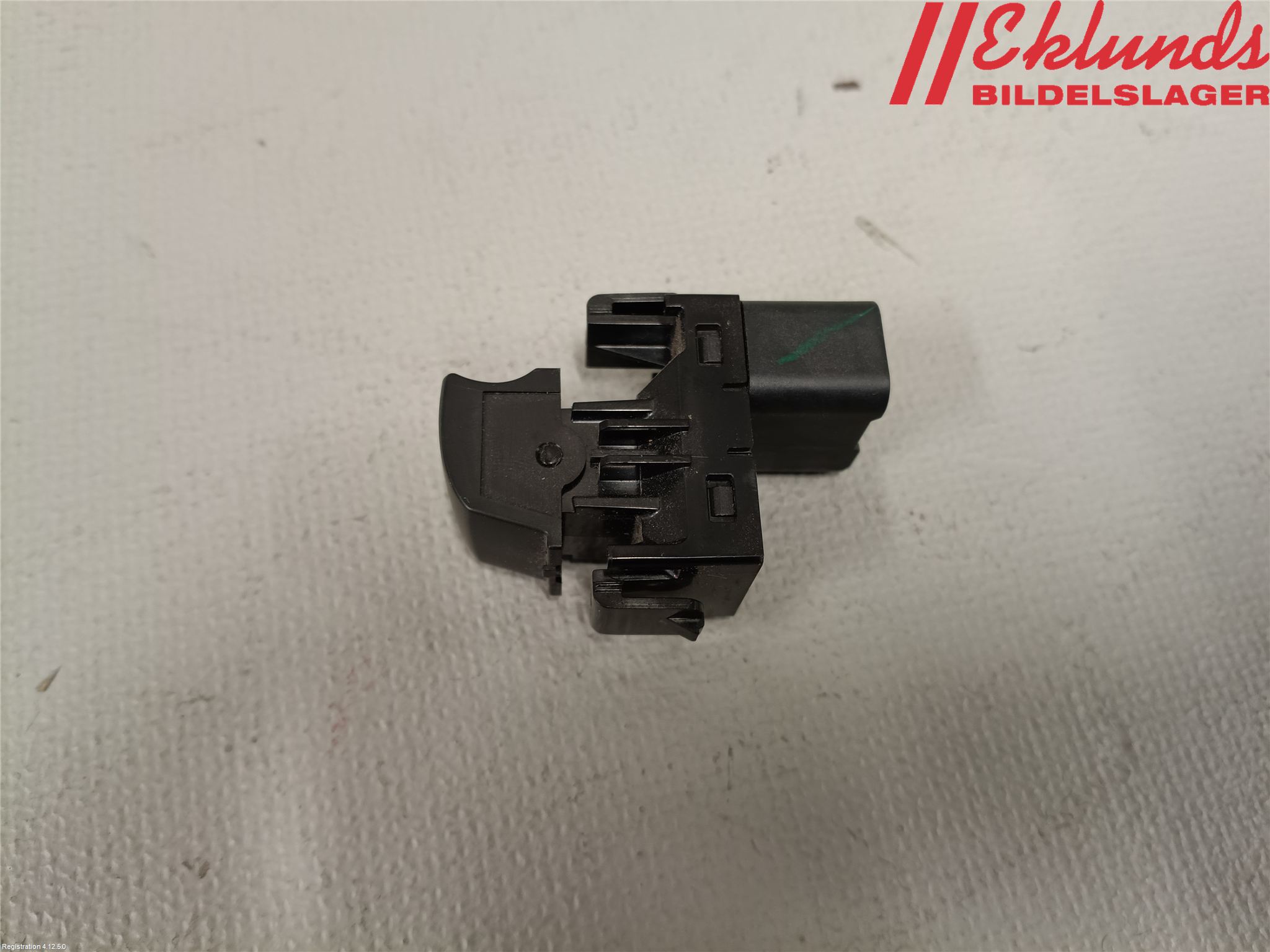 Mitsubishi ECLIPS CROSS Strömställare Elhiss