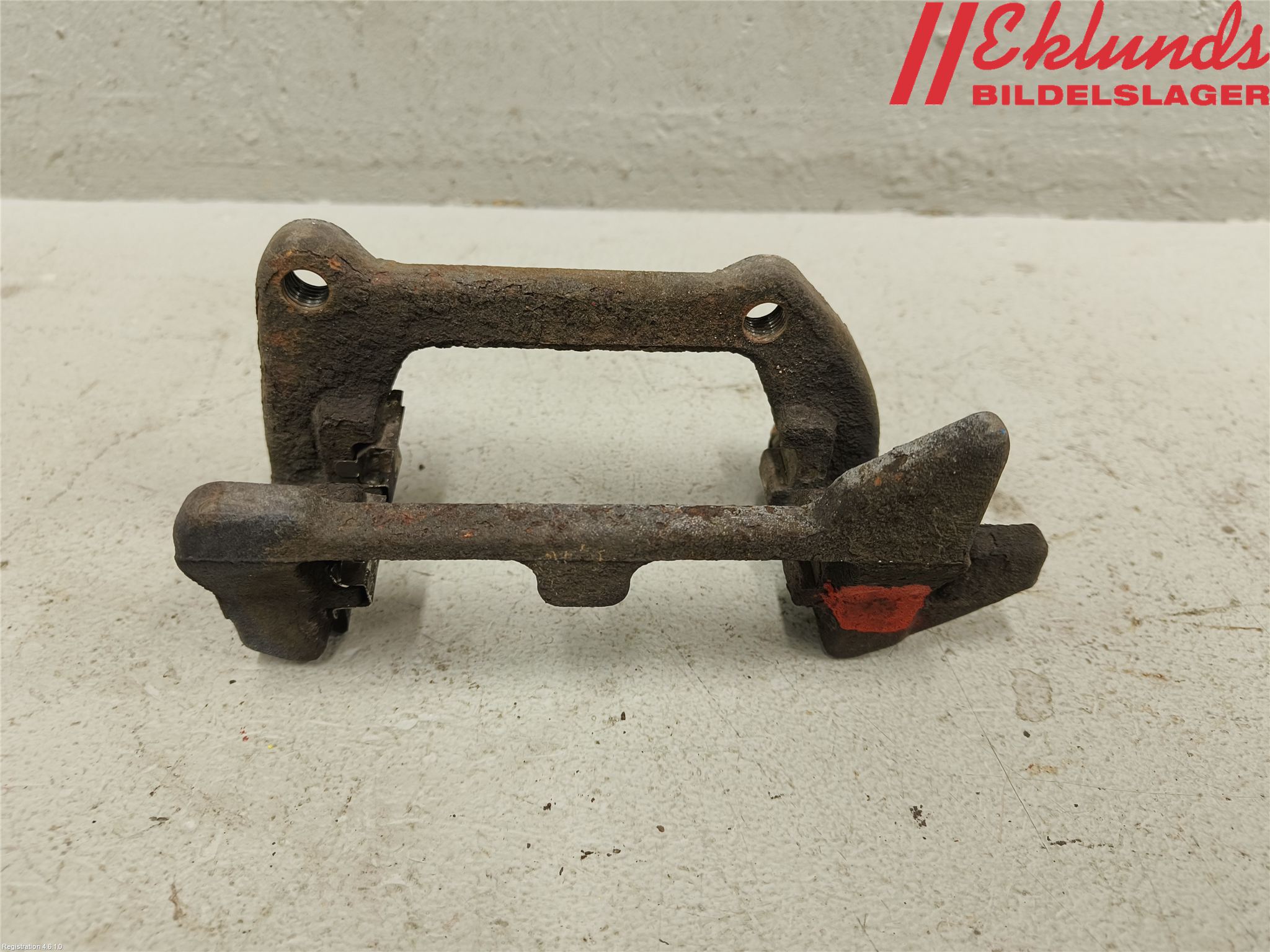 Audi A4/S4 08-11 Bromsokshållare