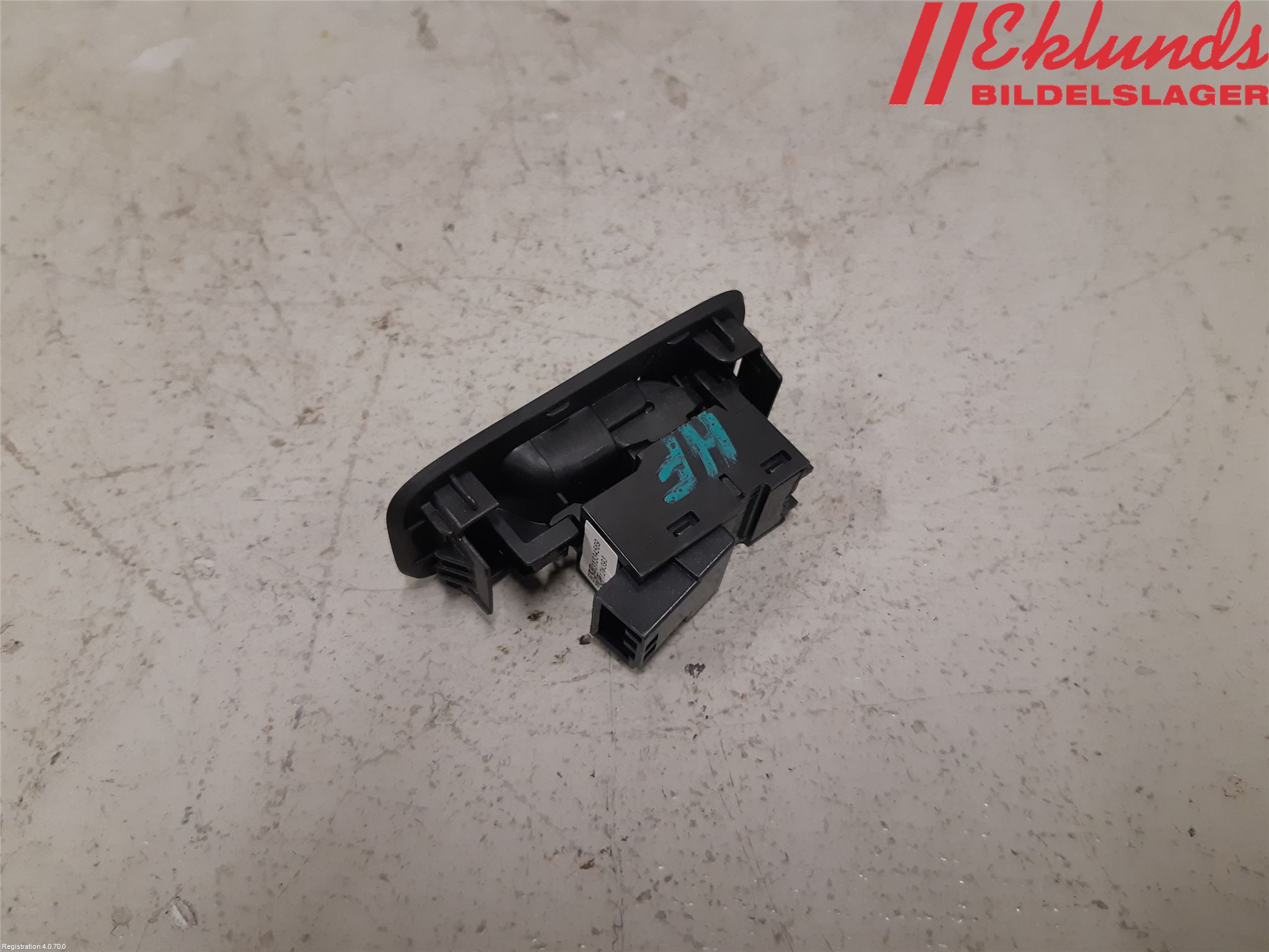 Volvo V40 12-19 Strömställare Elhiss