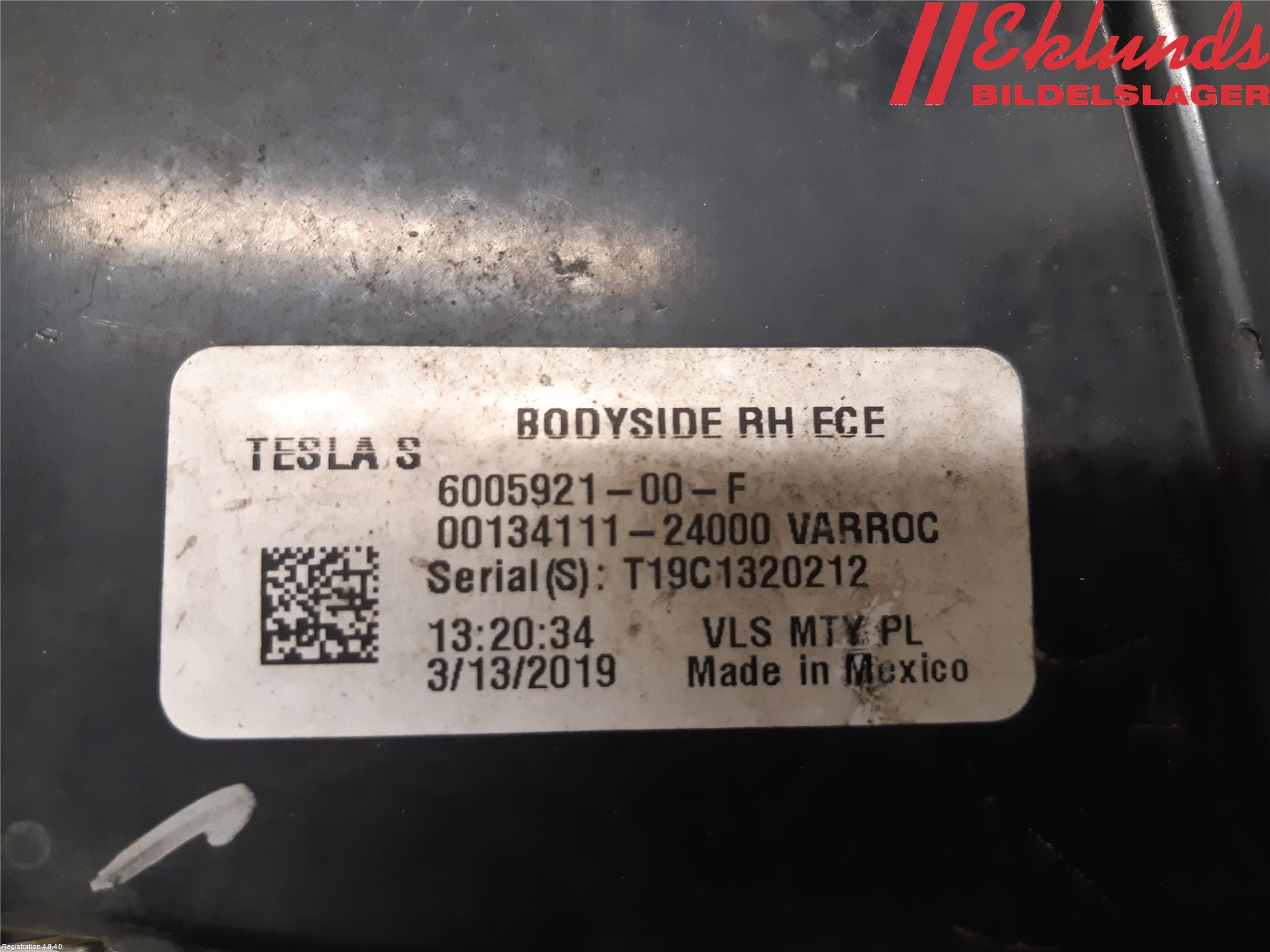 Tesla MODEL S 13- Bakljus Höger