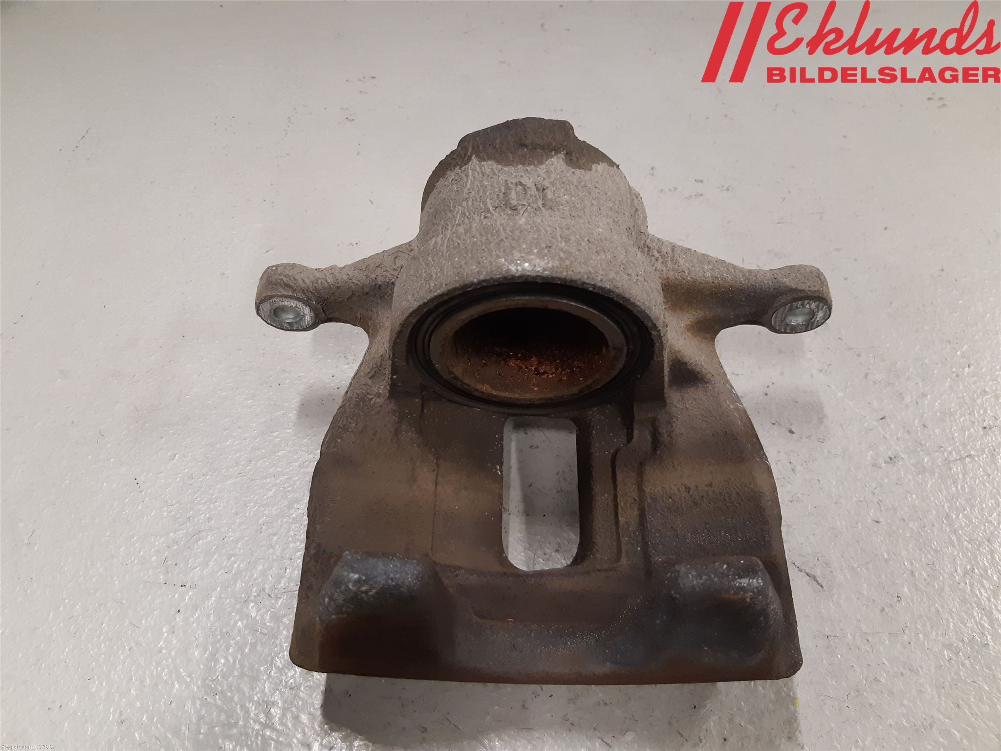 Toyota C-HR 16-23 Bromsok Fram Höger