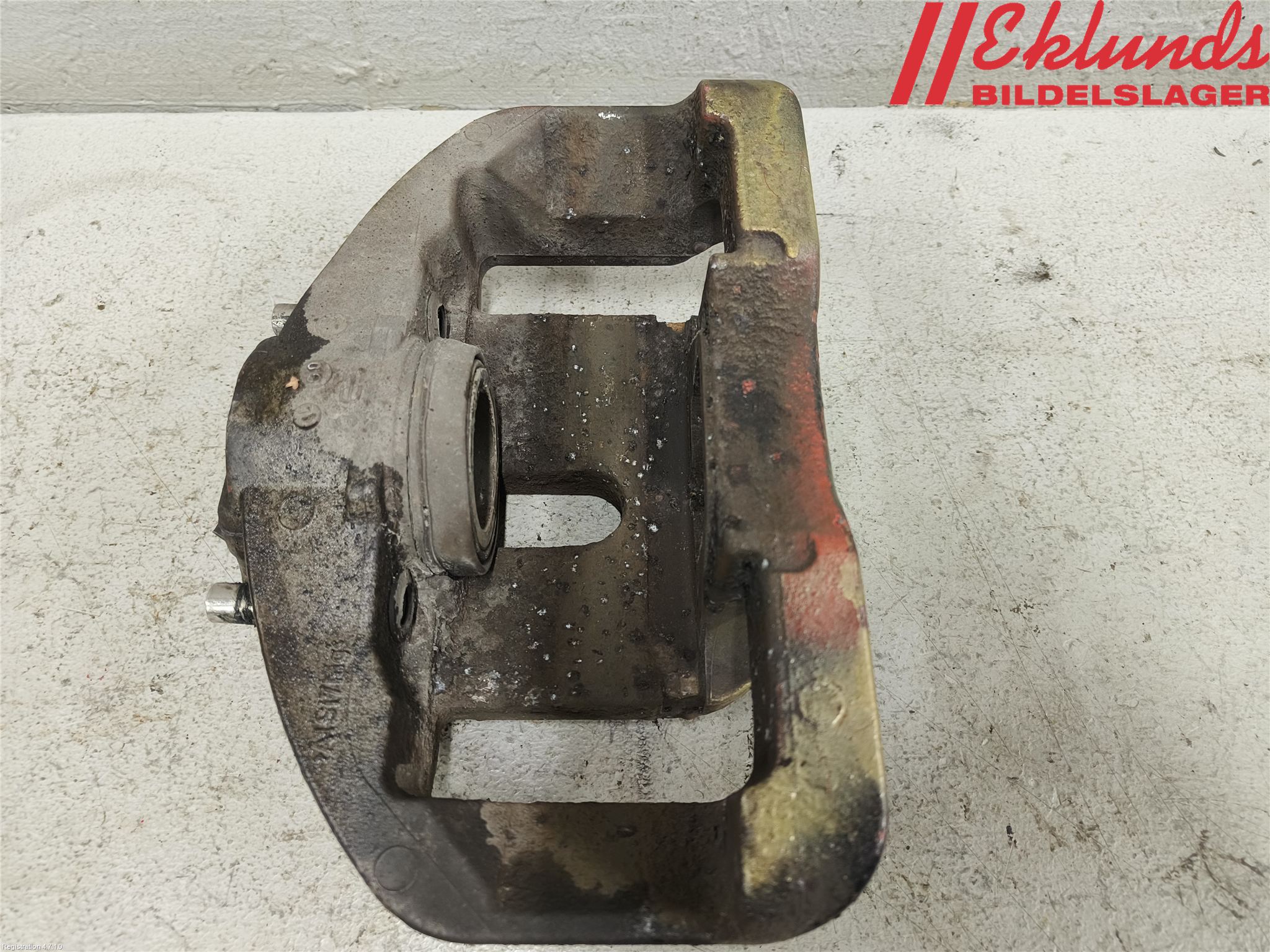 BMW 5 F10/F11/F18 09-17 Bromsok Fram Vänster
