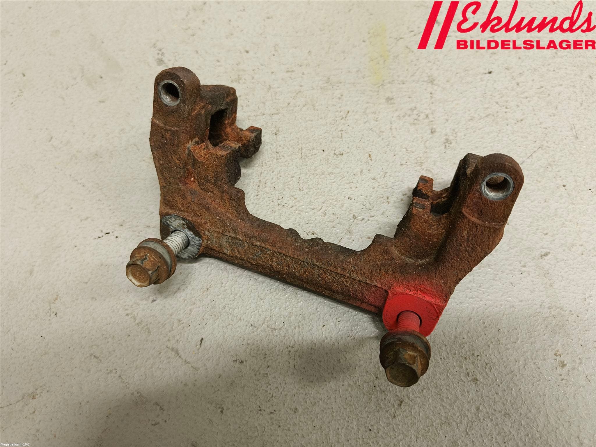 Ford FOCUS 19- Bromsokshållare