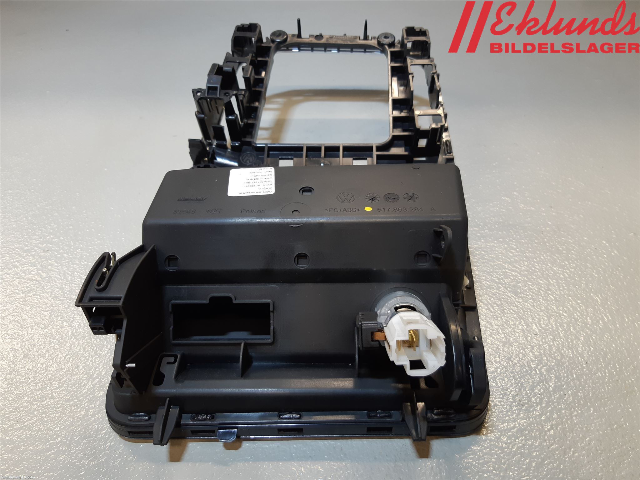 Volkswagen VW GOLF SPORTSVAN 15-20 Instrumentbräda Förvaringsfack