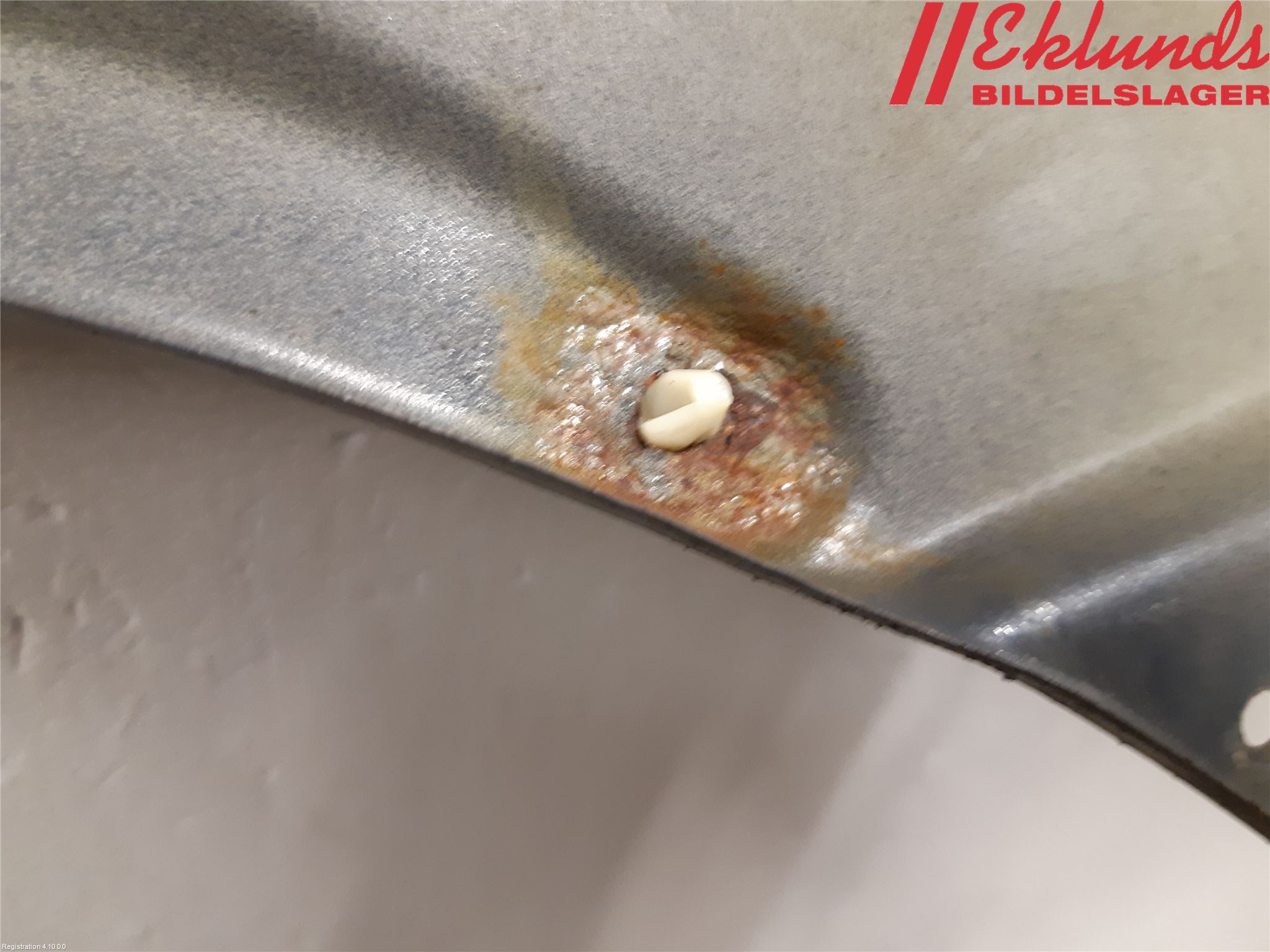 Volvo XC70 05-07 Skärm Fram Vänster