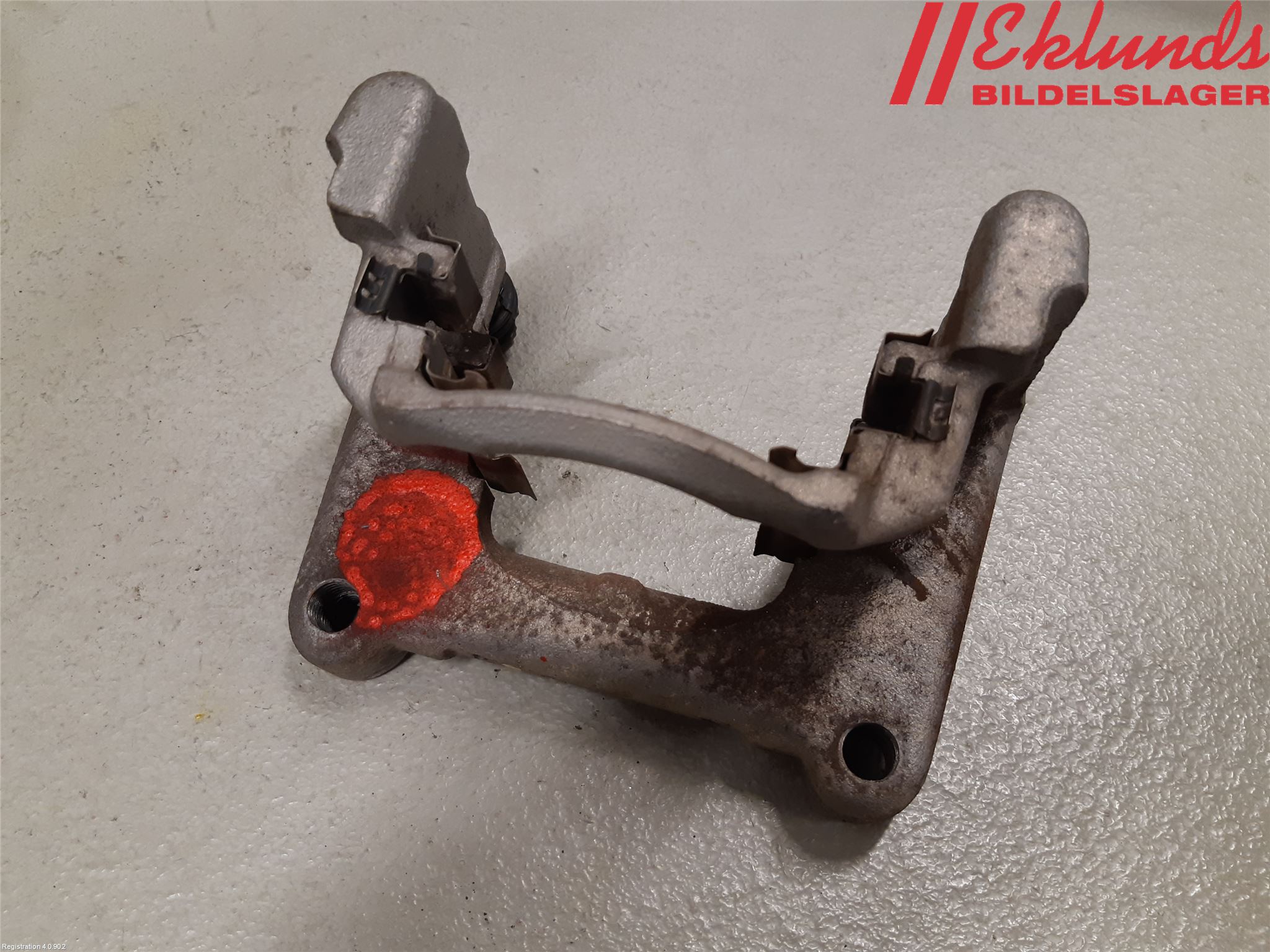 Peugeot 2008/E-2008 20- Bromsokshållare