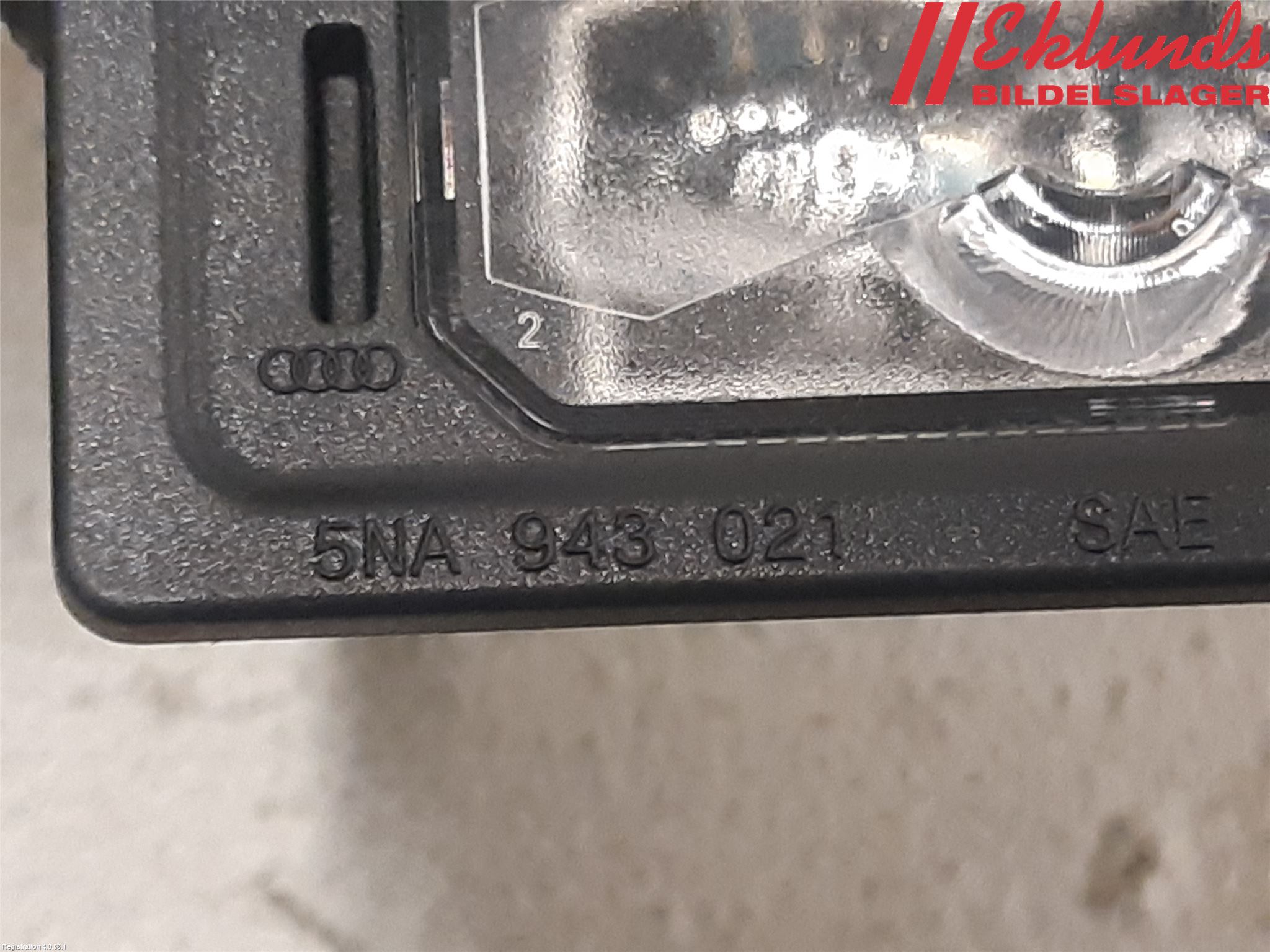 Skoda KODIAQ 17-24 Skylt Belysning