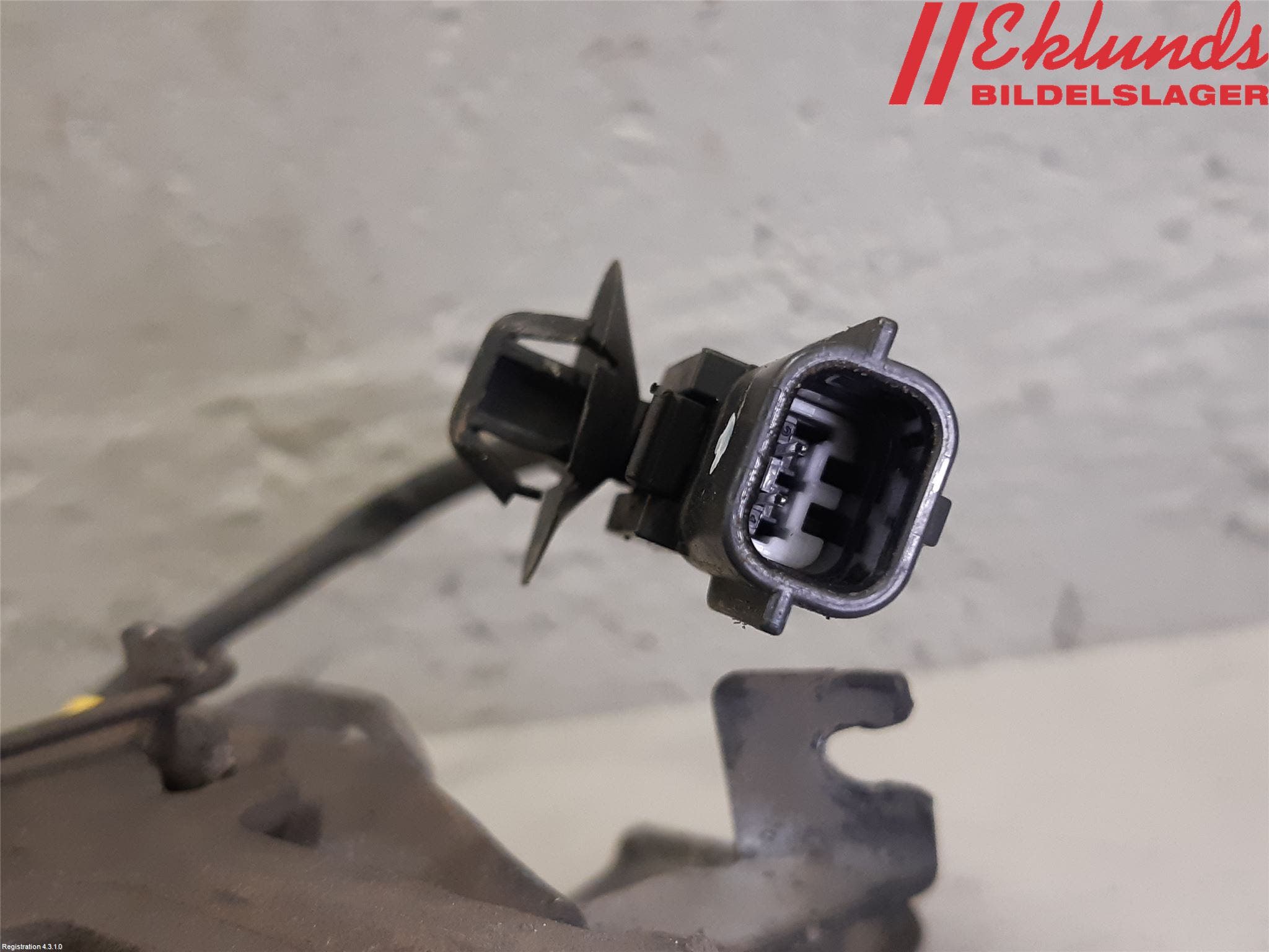 Opel VIVARO 15-19 Huvlås