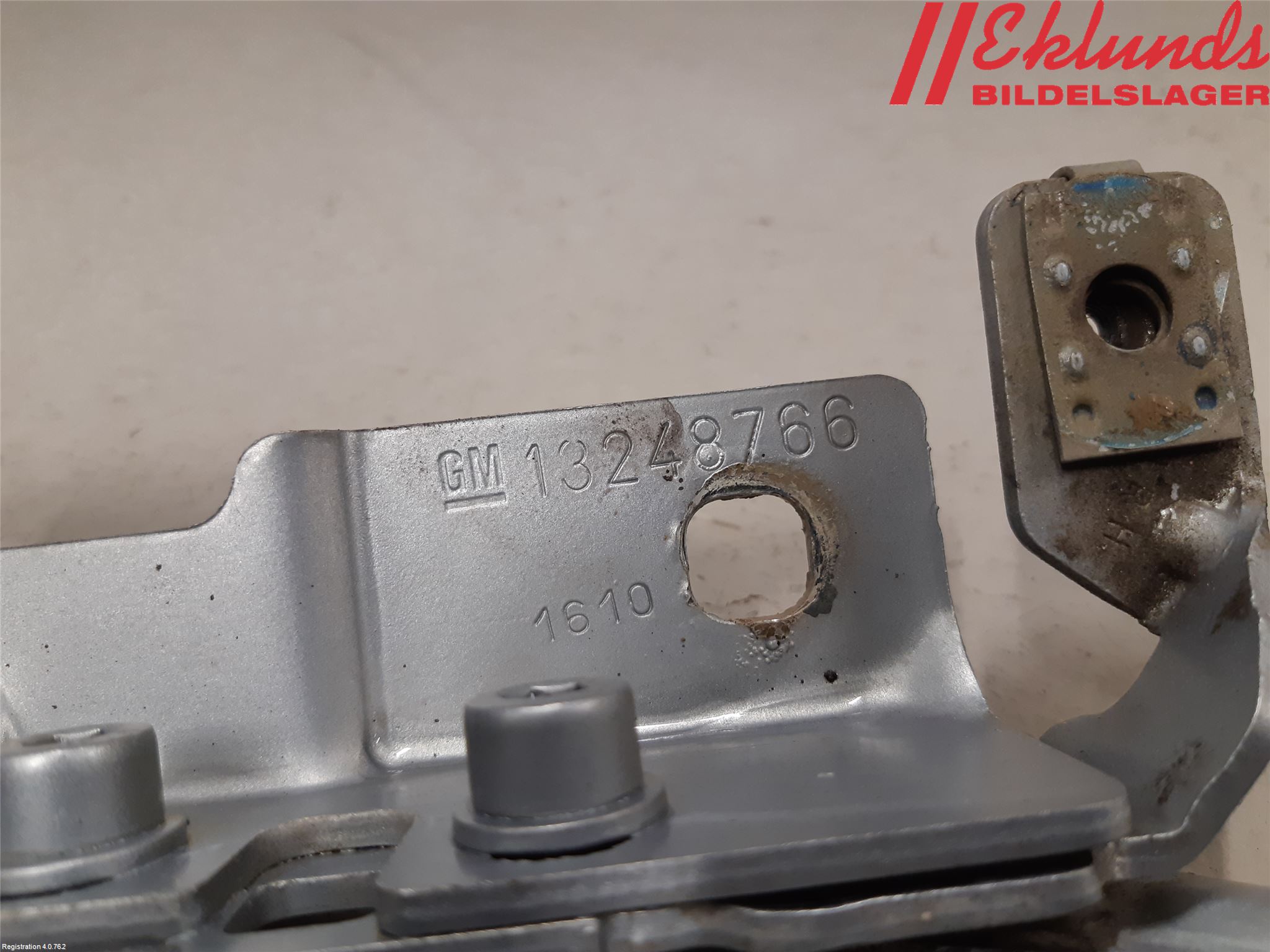 Saab 9-5 10-12 Huvgångjärn