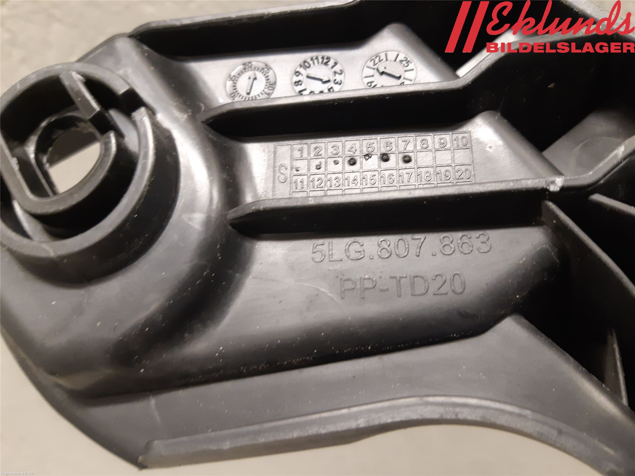 Skoda ENYAQ iV 21- Stötfångare Deformelement Bak