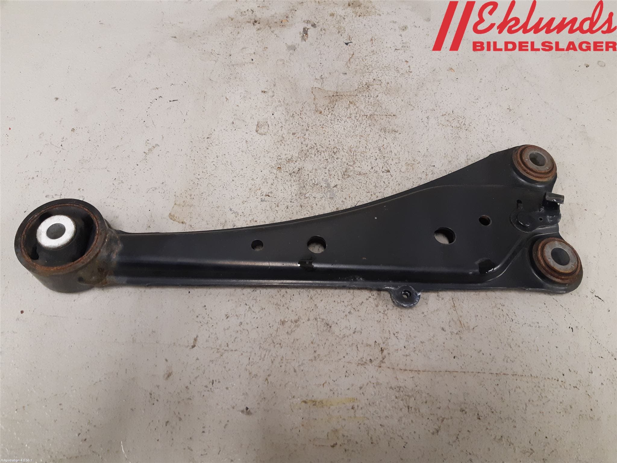 Toyota RAV4 13-18 Bärarm Bak Vänster