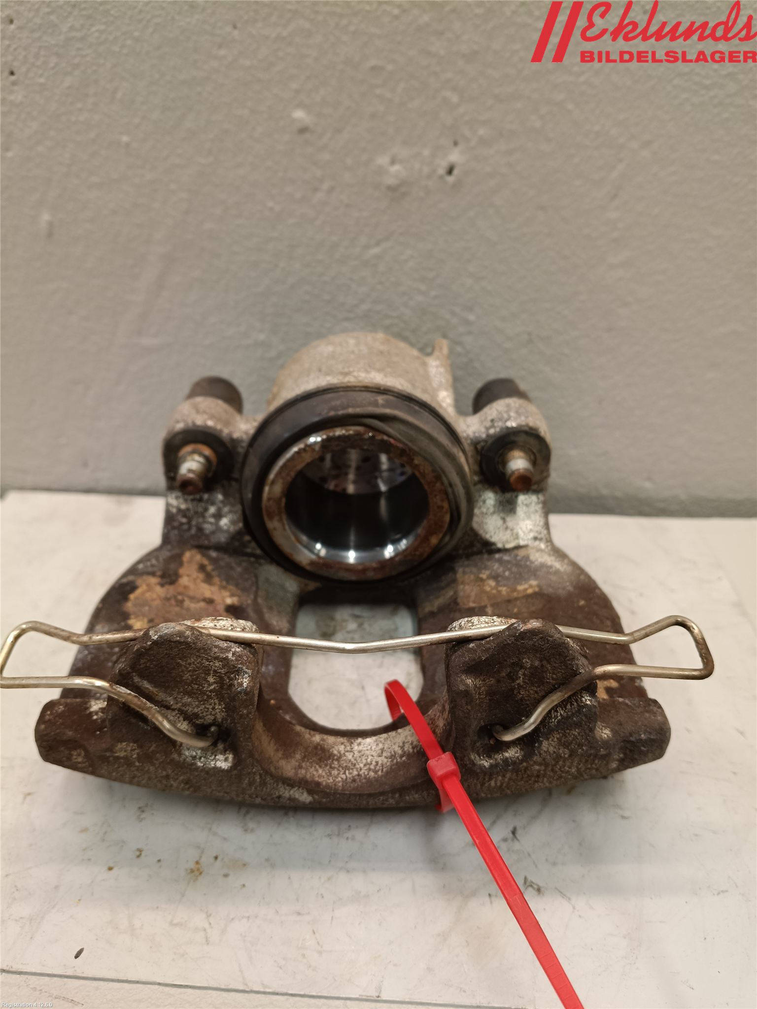 Volvo S60 05-10 Bromsok Fram Vänster