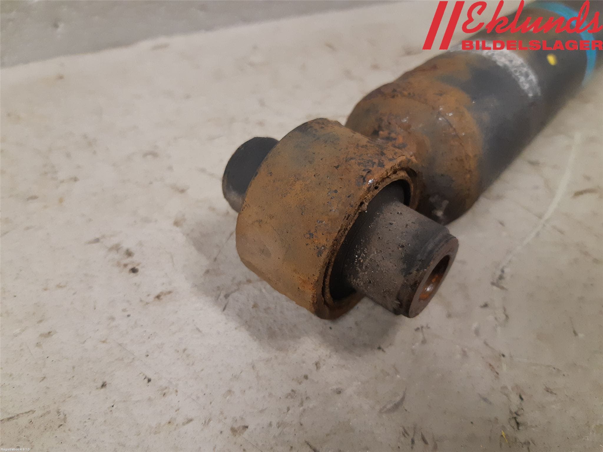 Toyota AVENSIS 16-18 Stötdämpare Bak