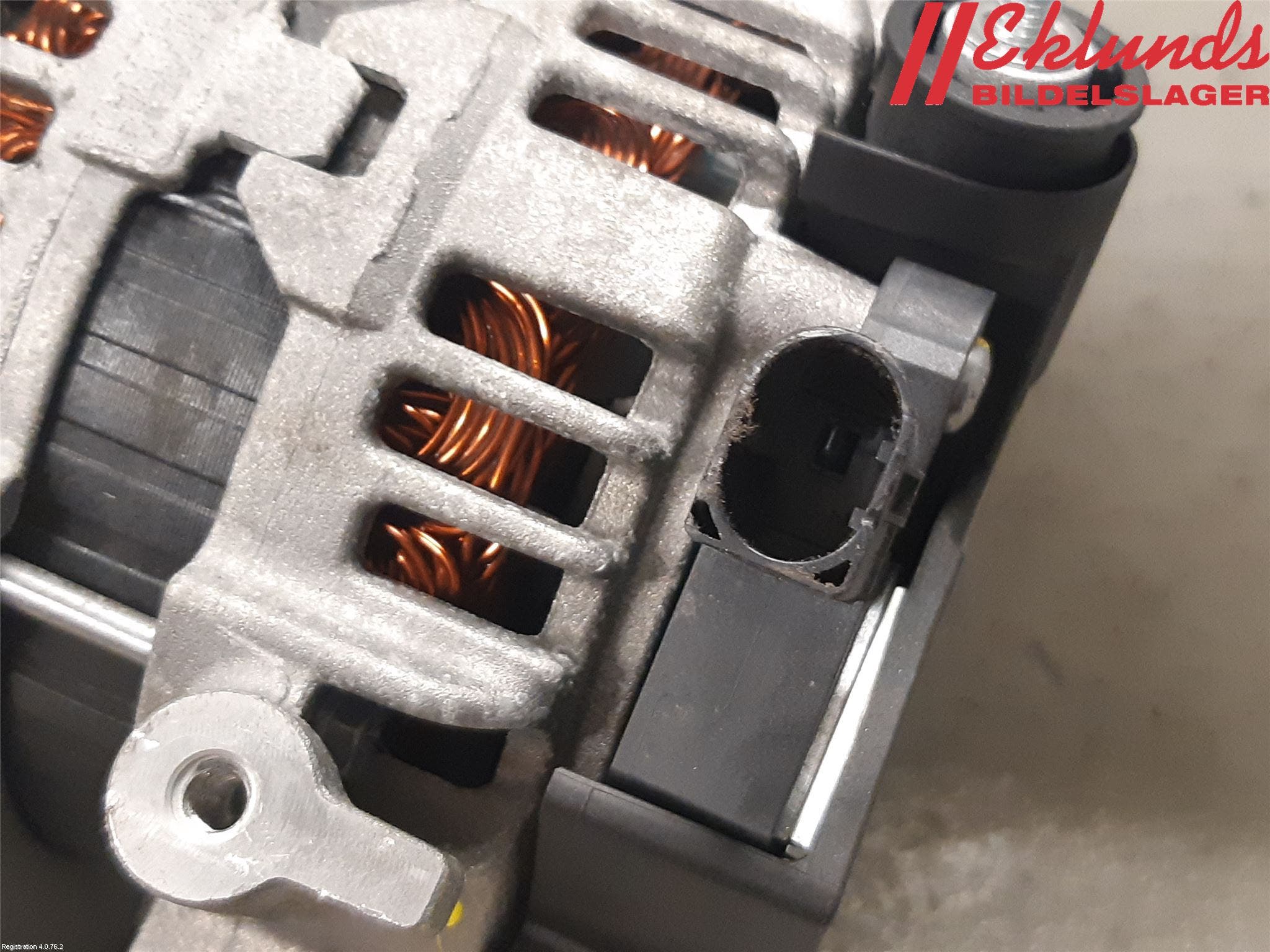 Toyota YARIS XP21 20- Generator