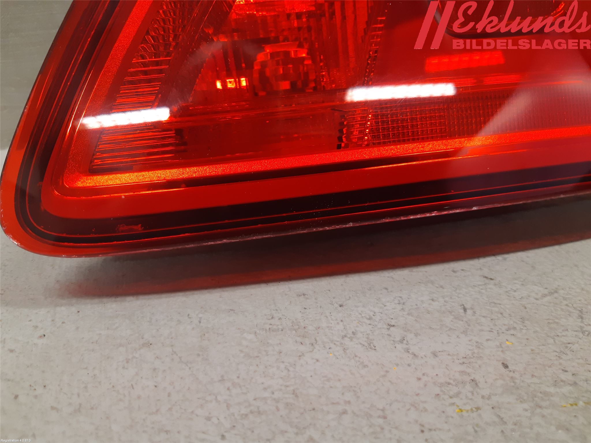 Volkswagen VW GOLF SPORTSVAN 15-20 Bakljus Lucka Hö