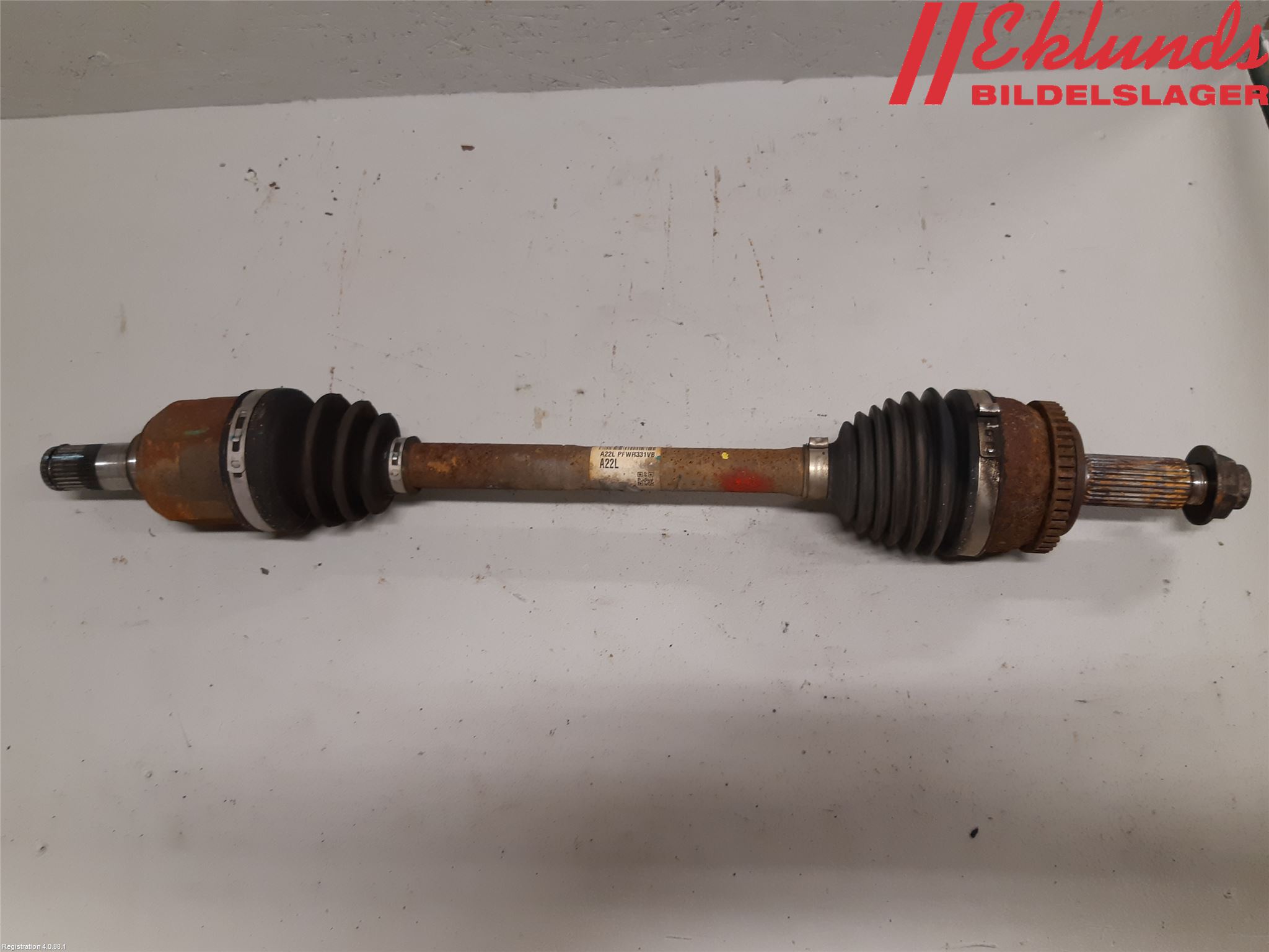 Kia CEED 12-18 Drivaxel Fram Vänster