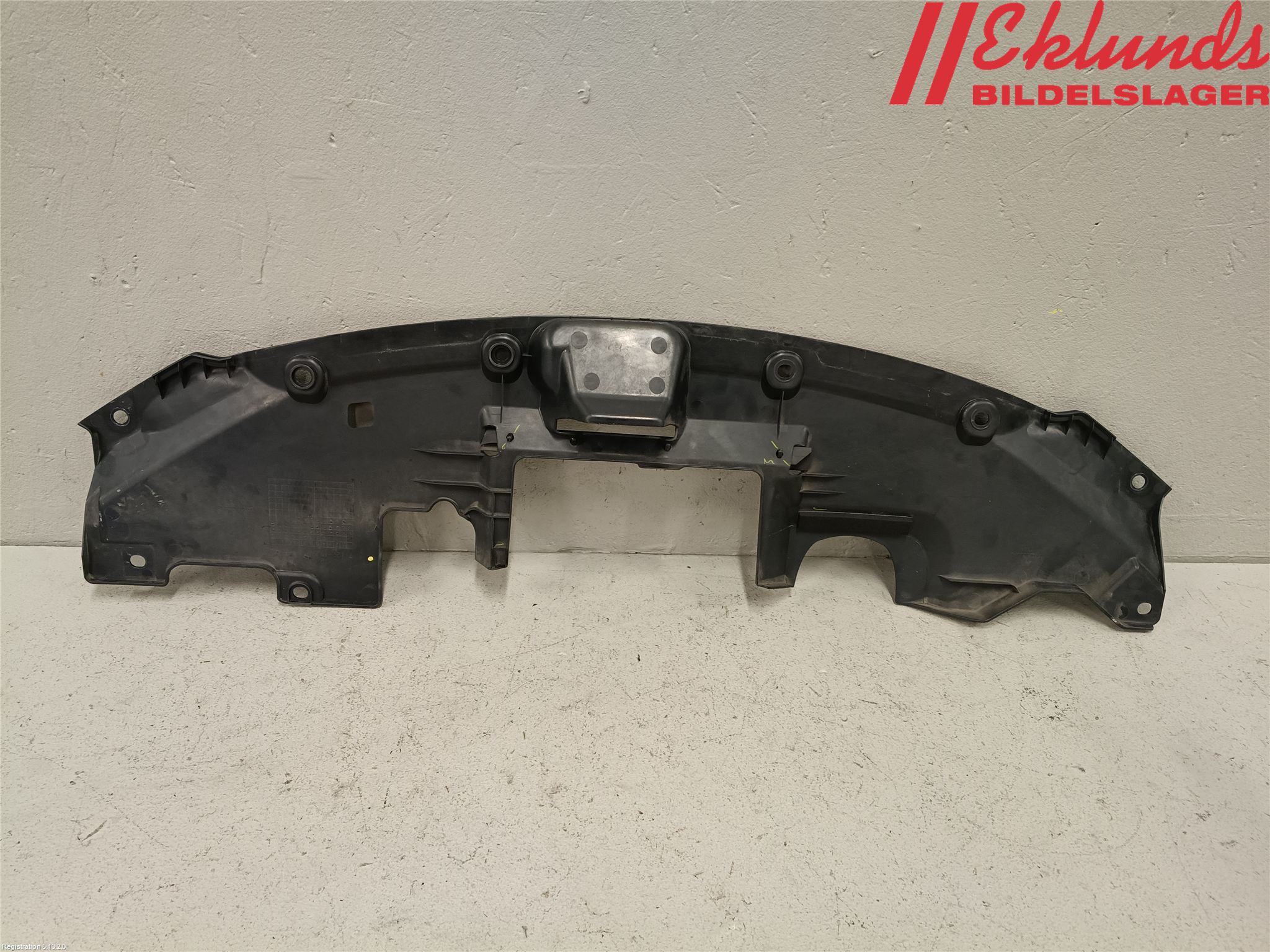 Honda HR-V 15-21 Täckplast Front