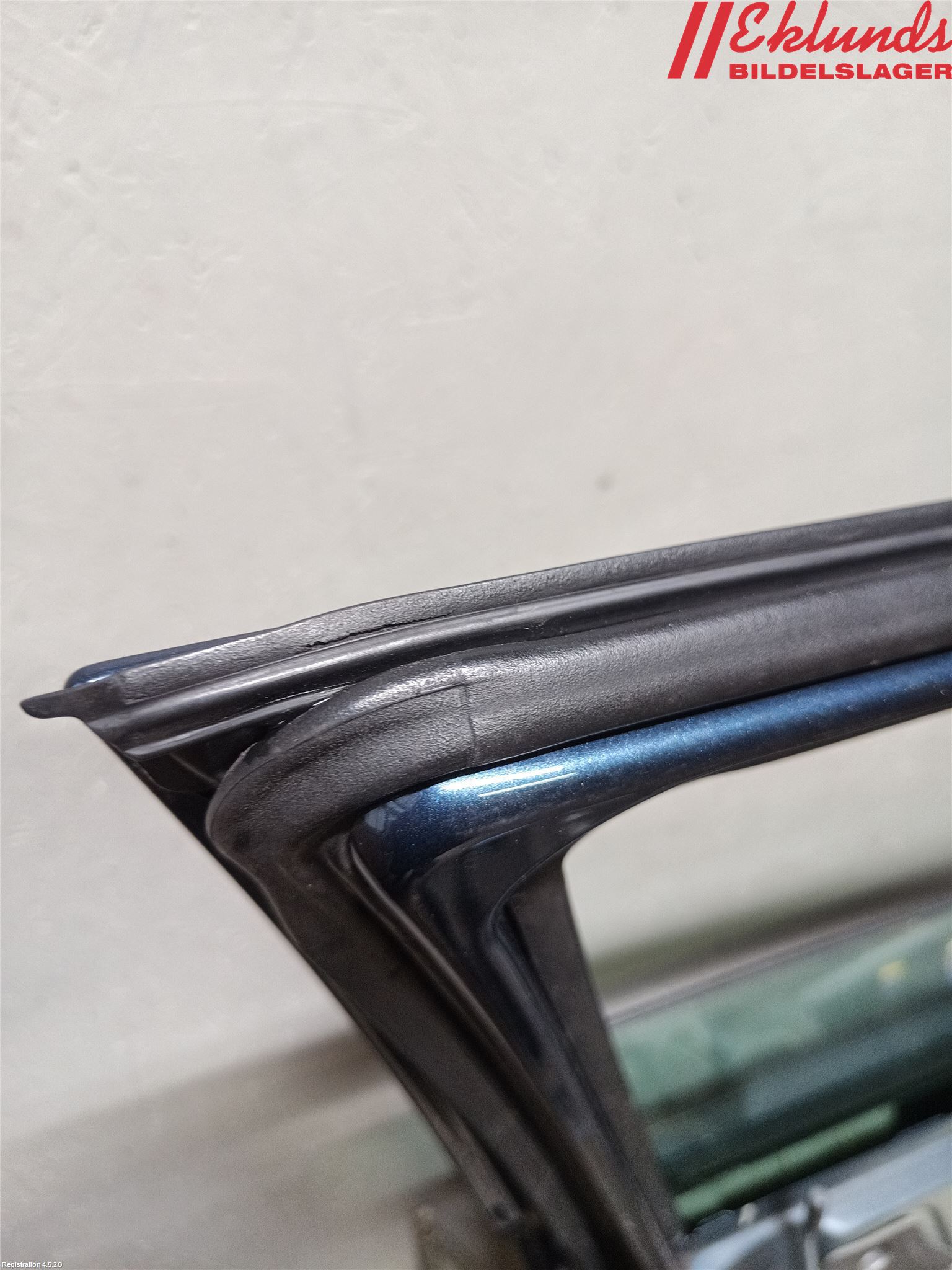 Volvo V70 05-08 Dörr Fram Vänster