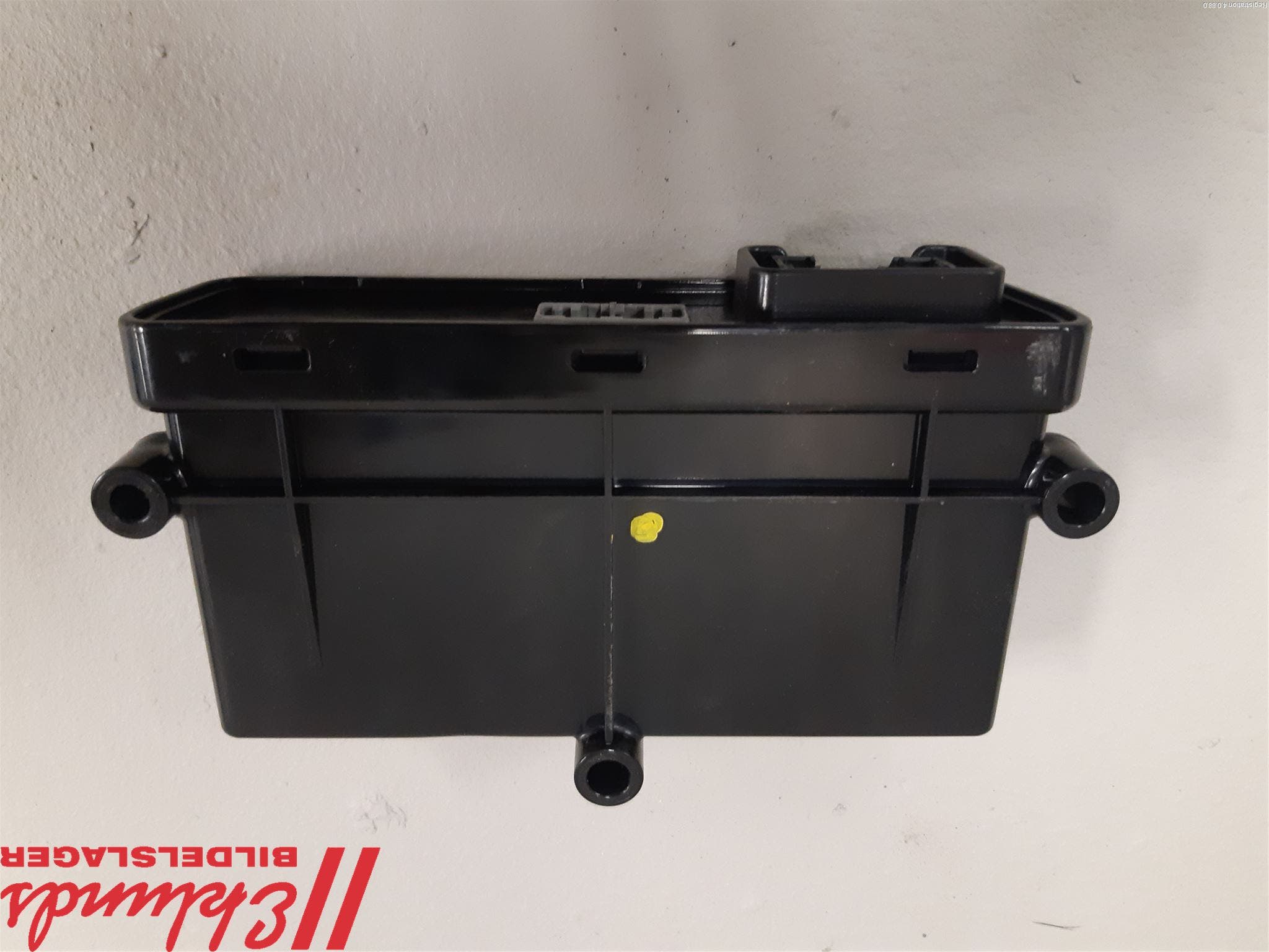 Tesla MODEL S 13- Styrenhet Taklucka