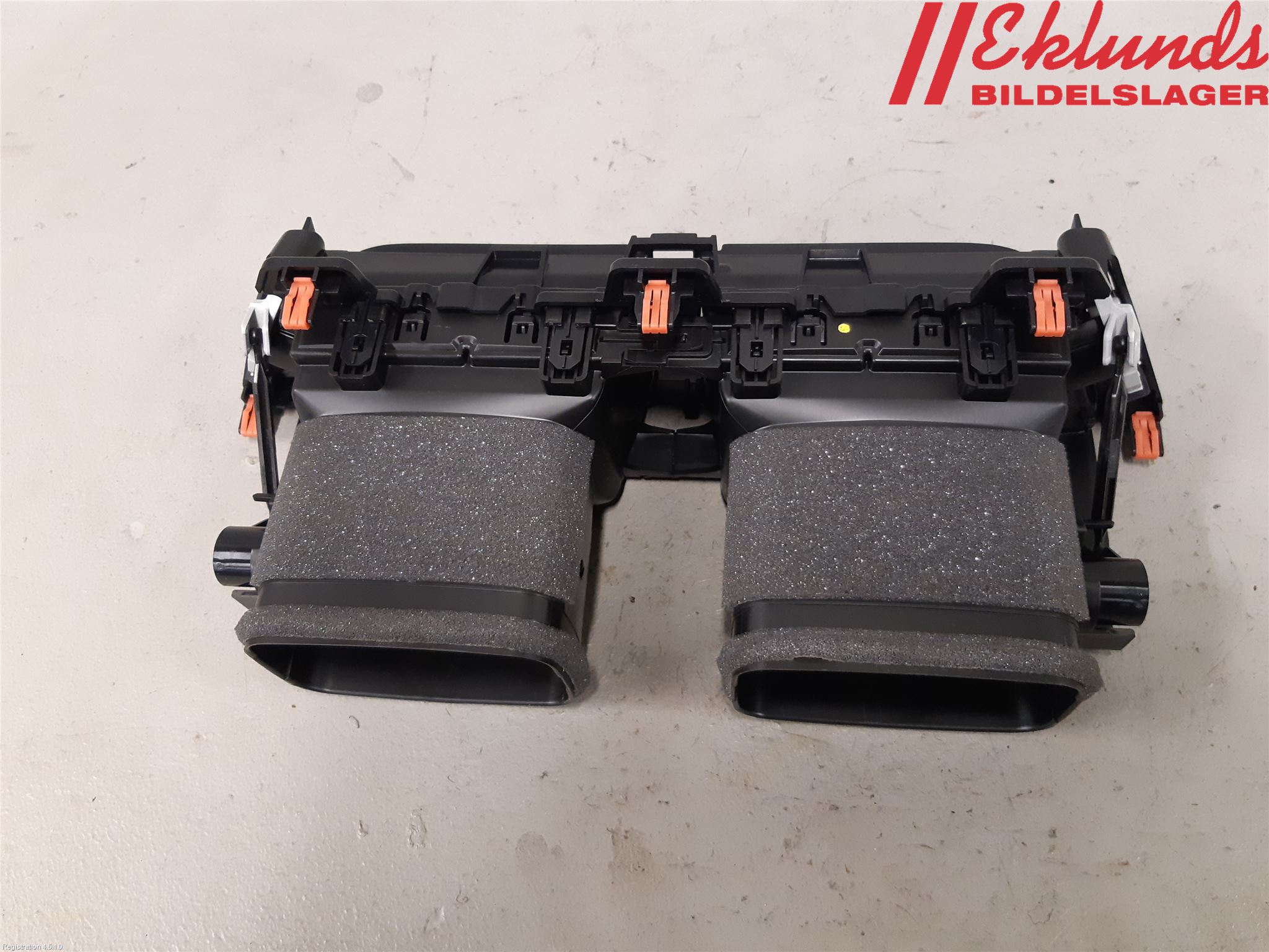 Toyota COROLLA 19- Defrosterkanal-Munstycke