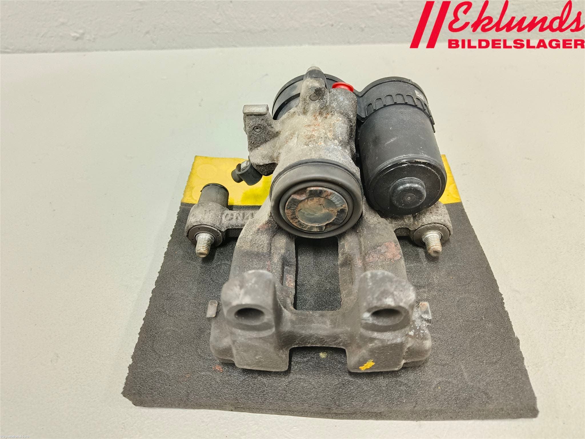 BMW X1 F48 15-22 Bromsok Bak Höger