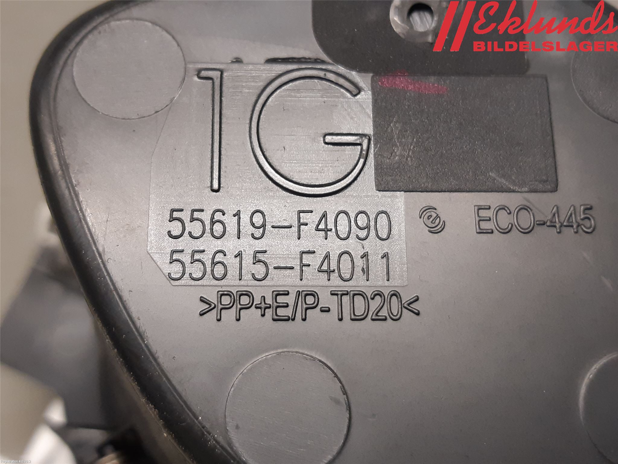 Toyota C-HR 16-23 Mugghållare