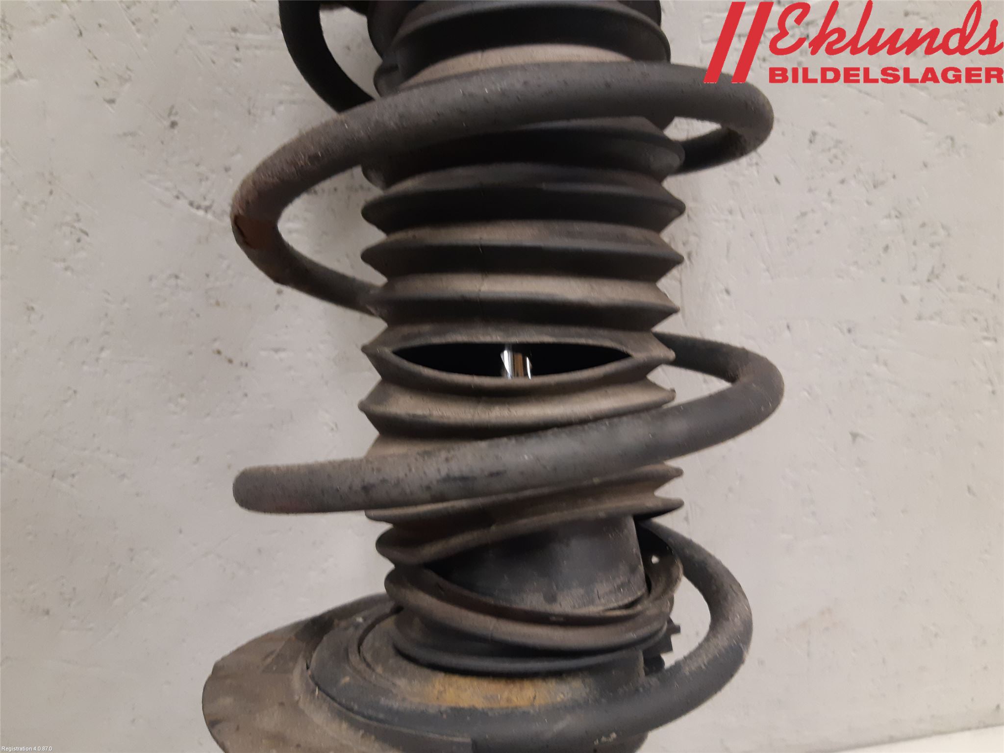 BMW 1 F20/F21 11-19 Fjäderben Fram Vänster