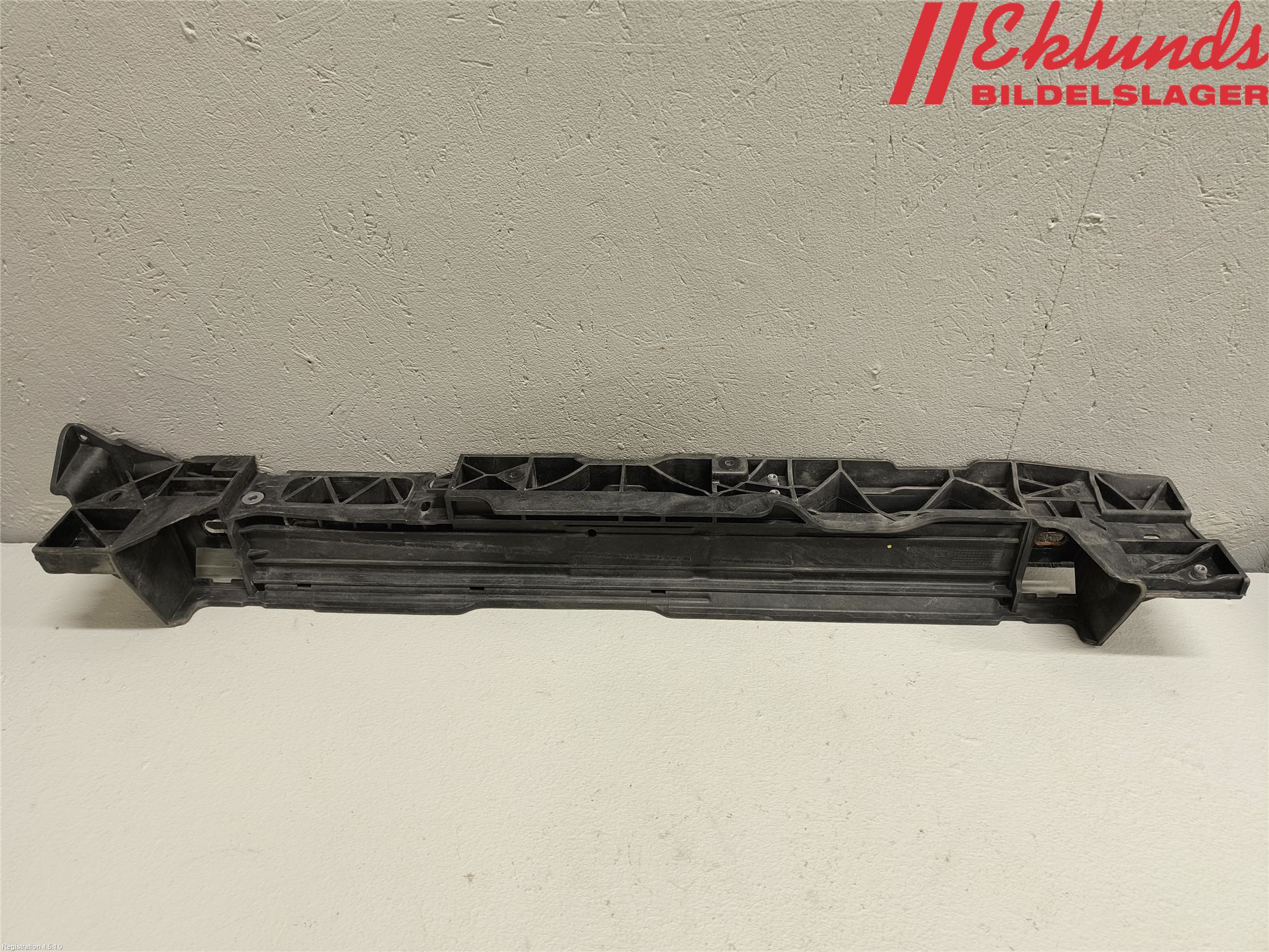 Peugeot 308 14-21 Frontplåt